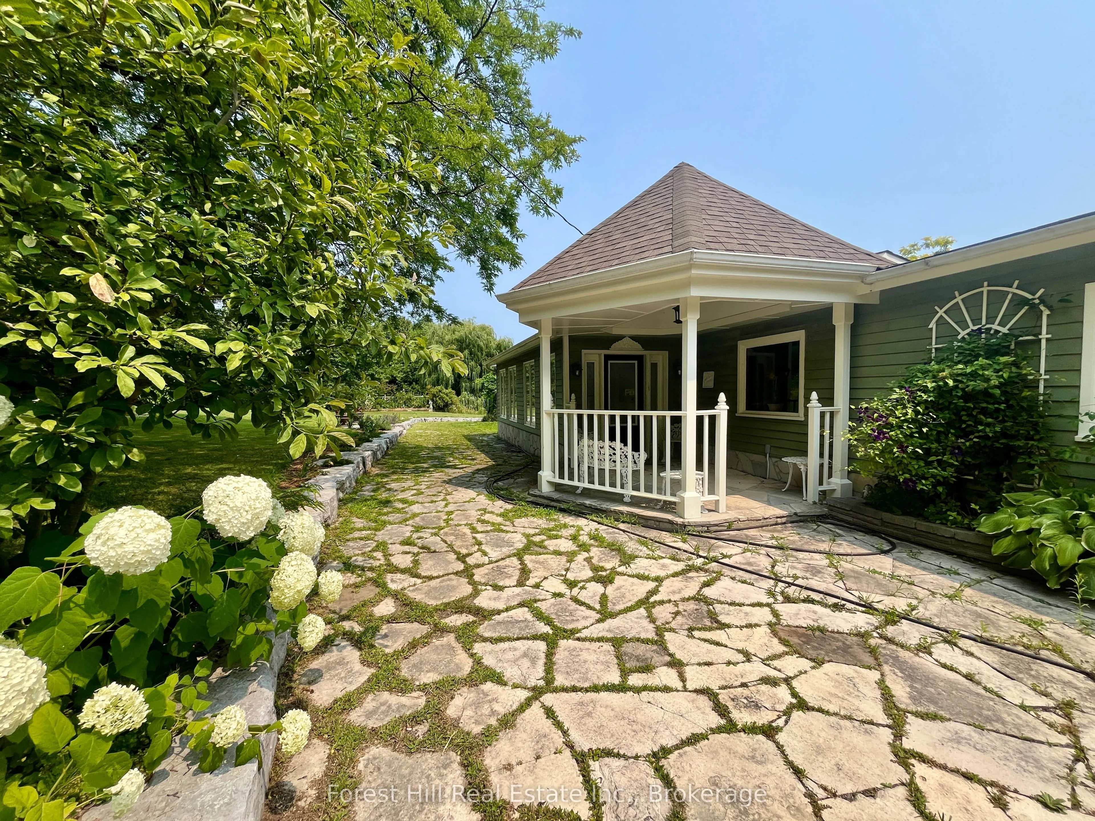 104 Mckay Court