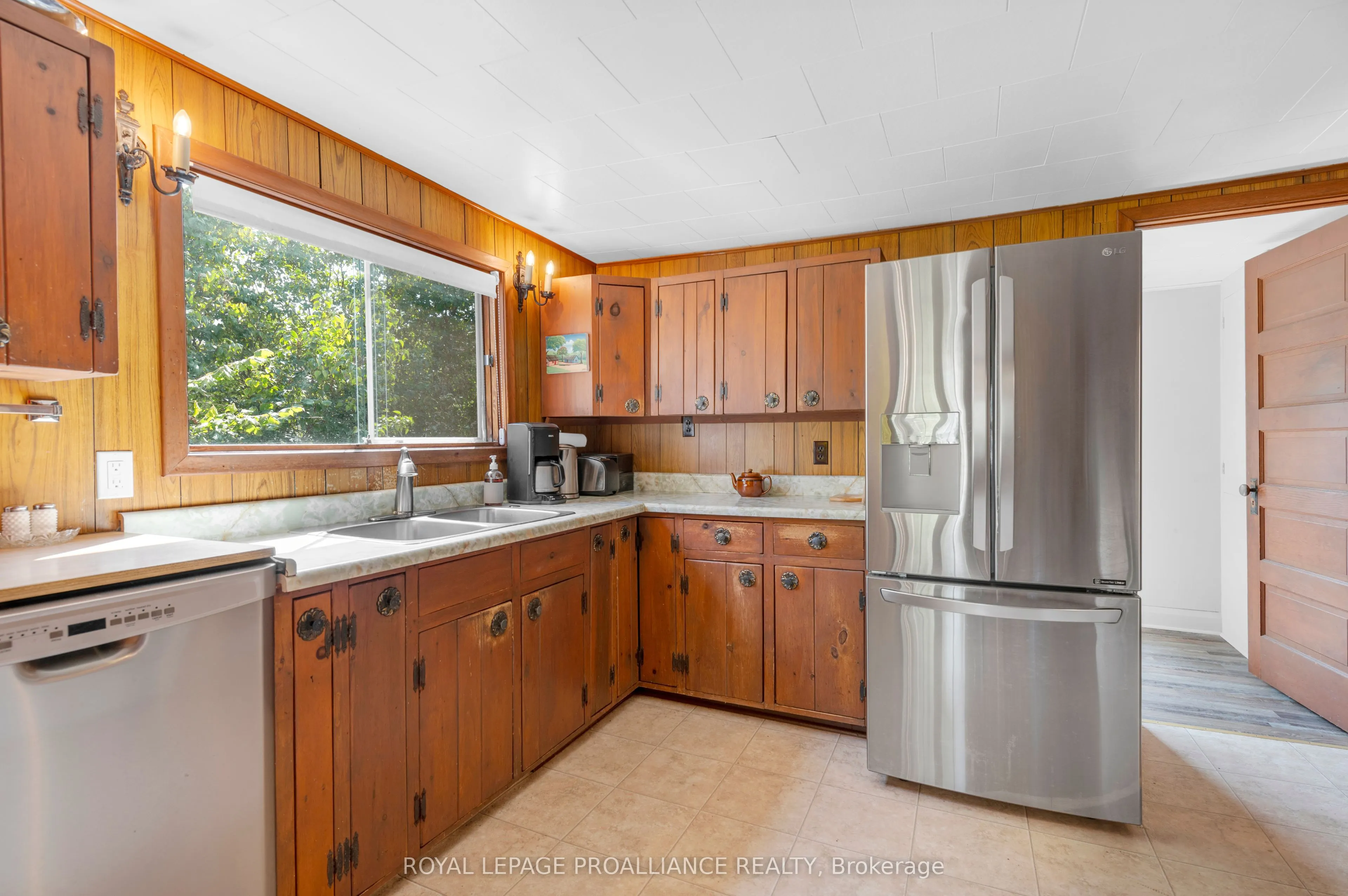 77 Bayshore Road