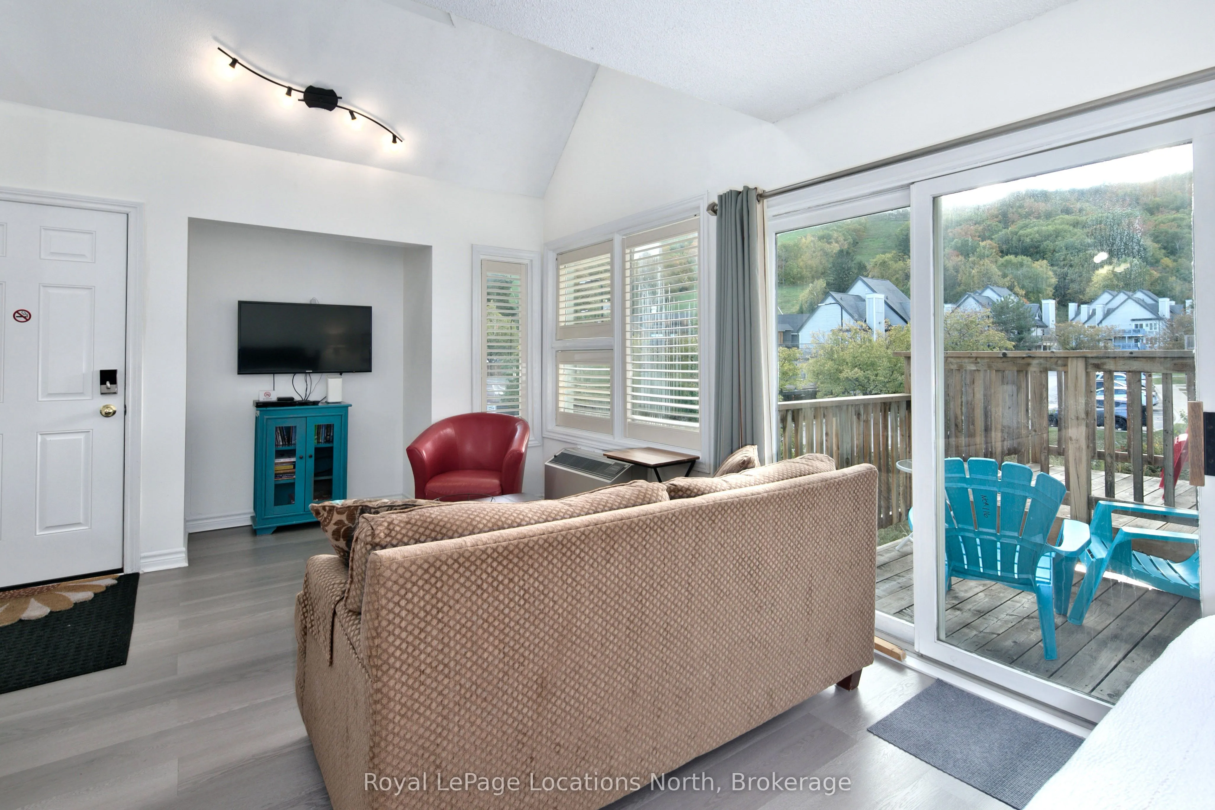 796468 Grey 19 Road, #116