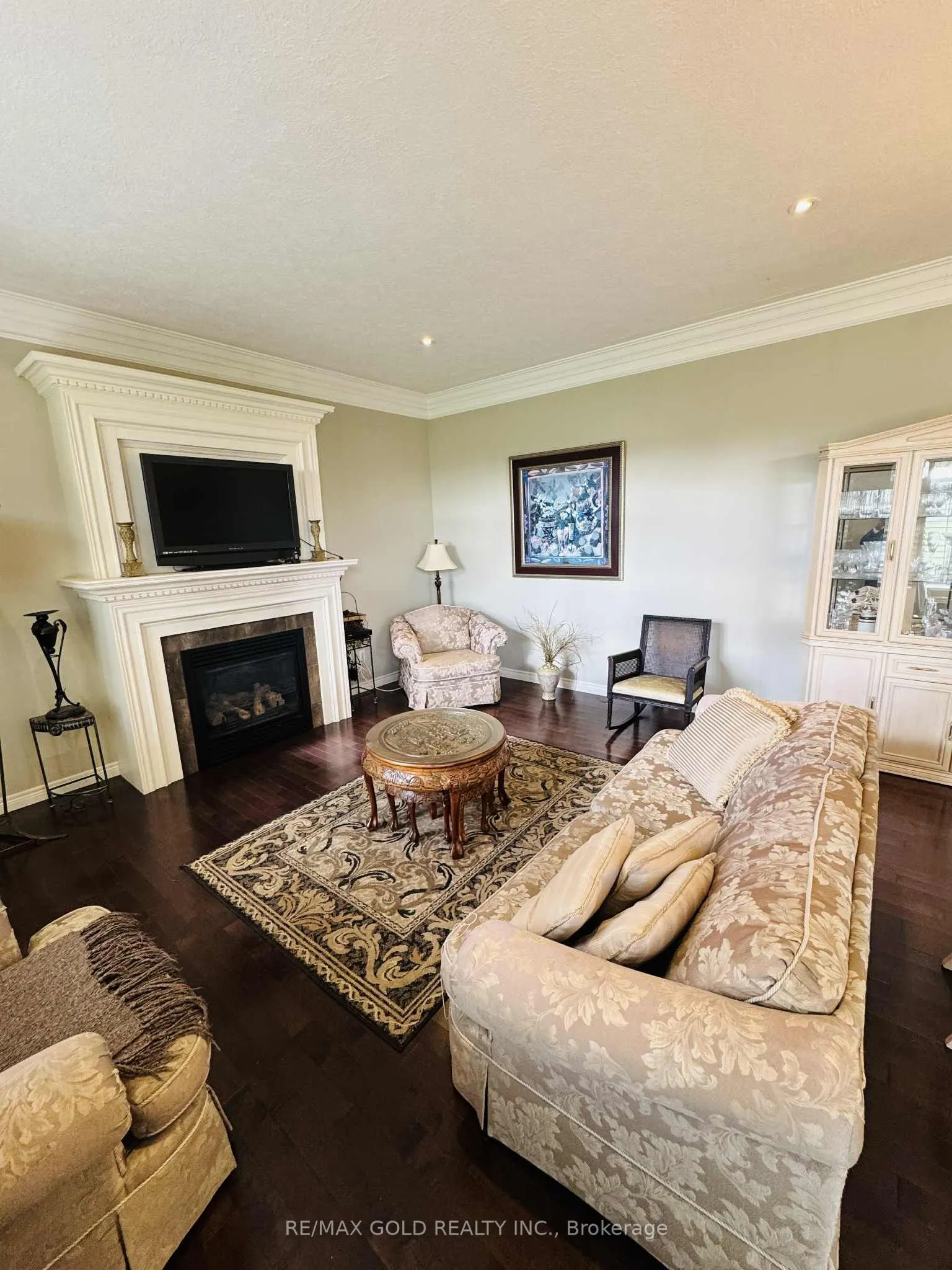 68 Fairview Drive, ##10