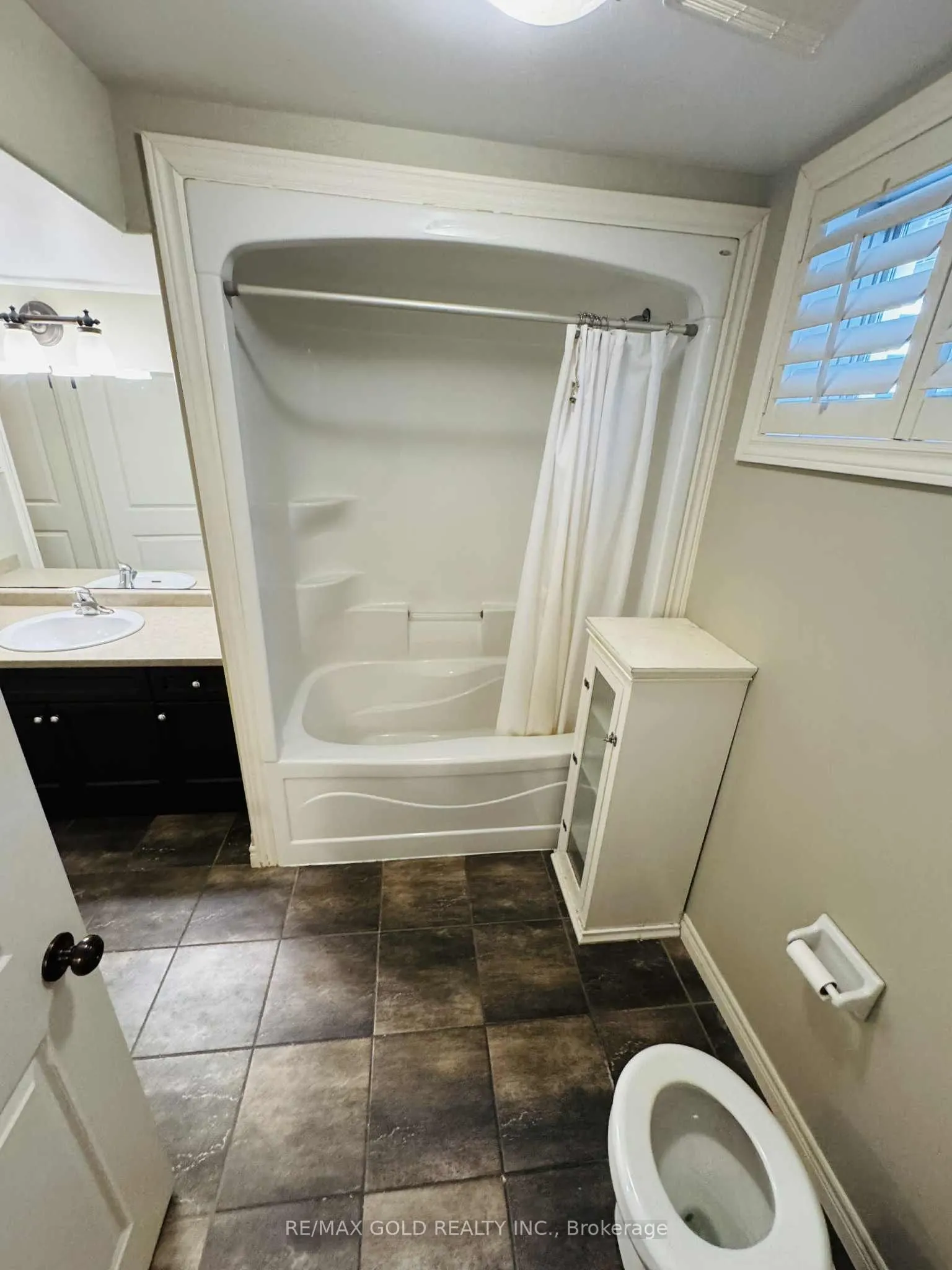 68 Fairview Drive, ##10
