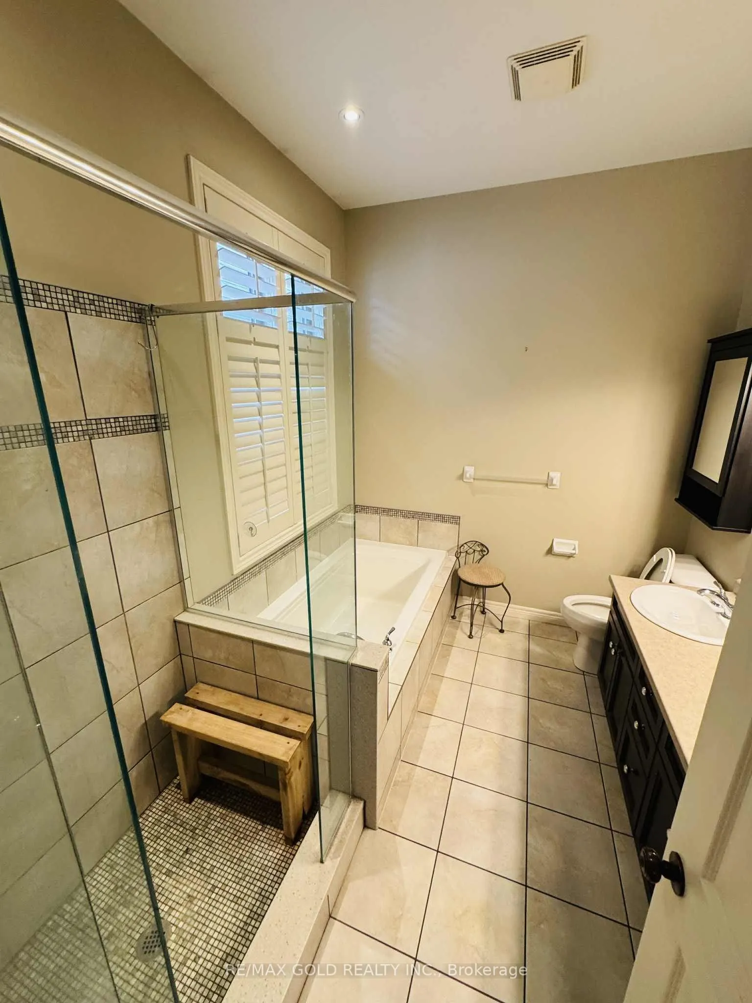 68 Fairview Drive, ##10