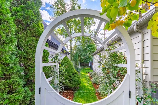 32 Parker Avenue