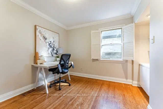 32 Parker Avenue
