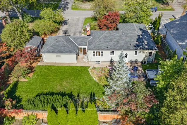 32 Parker Avenue