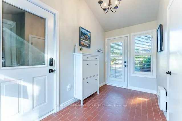 32 Parker Avenue