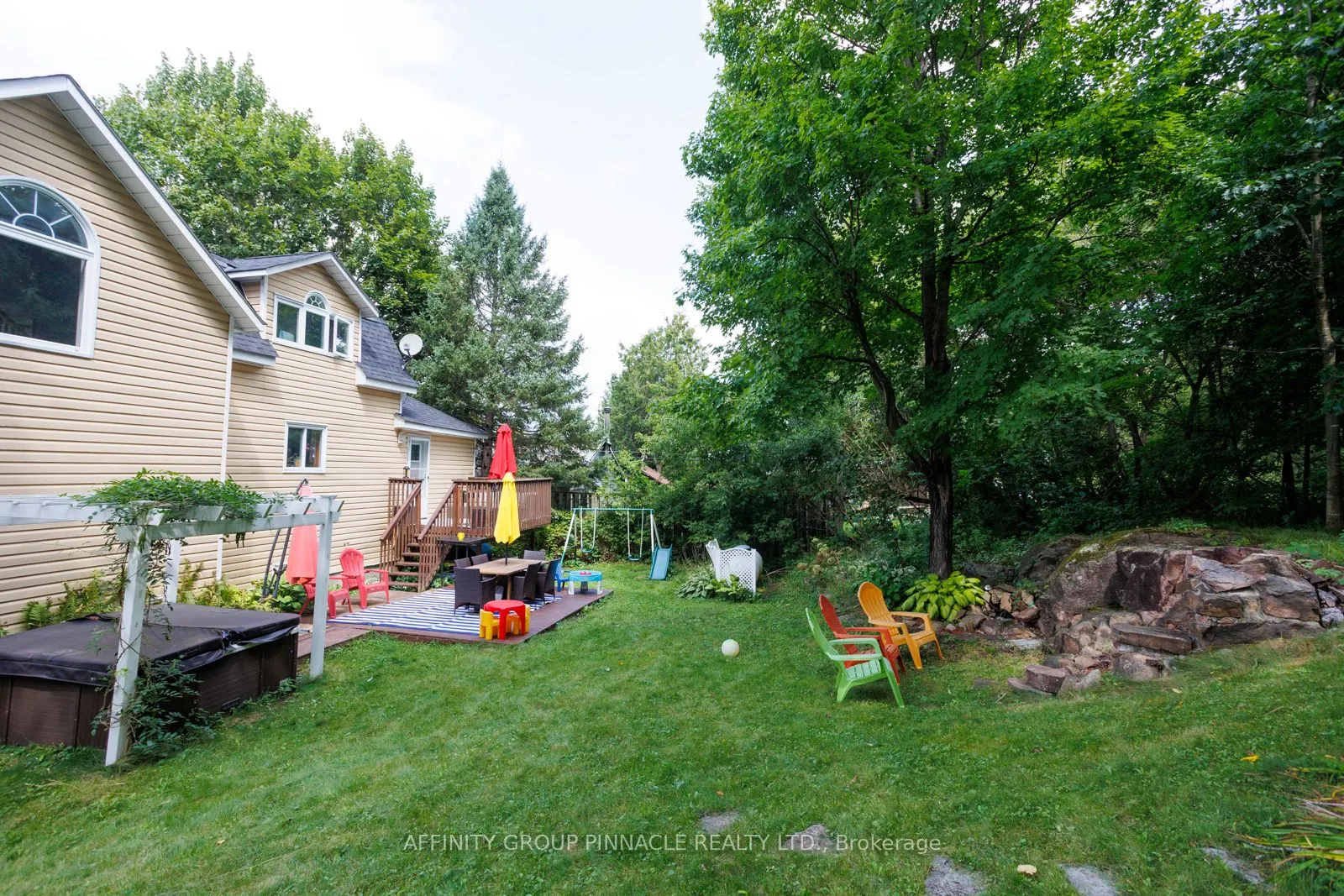 3462 Monck Road
