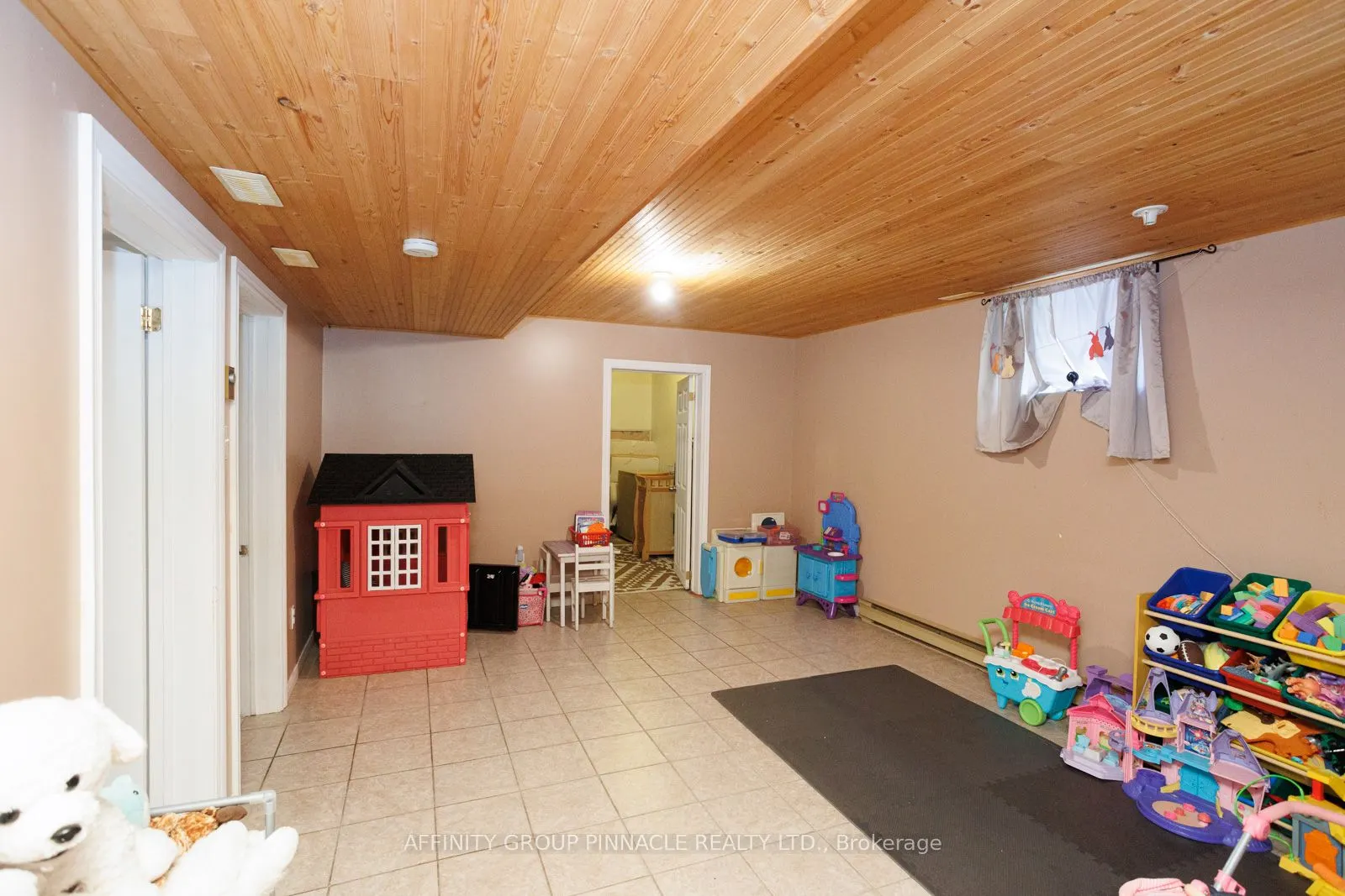 3462 Monck Road
