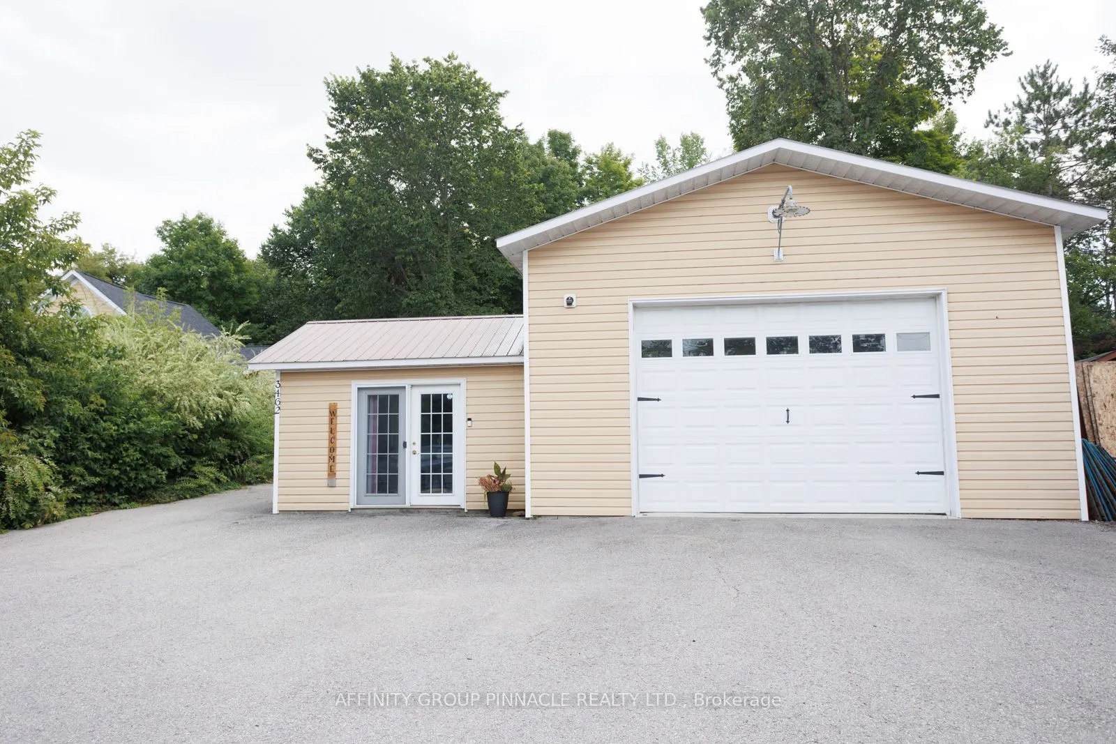 3462 Monck Road