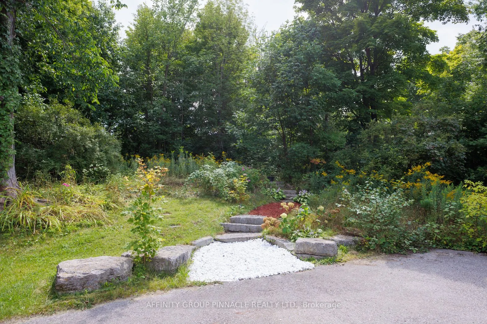 3462 Monck Road