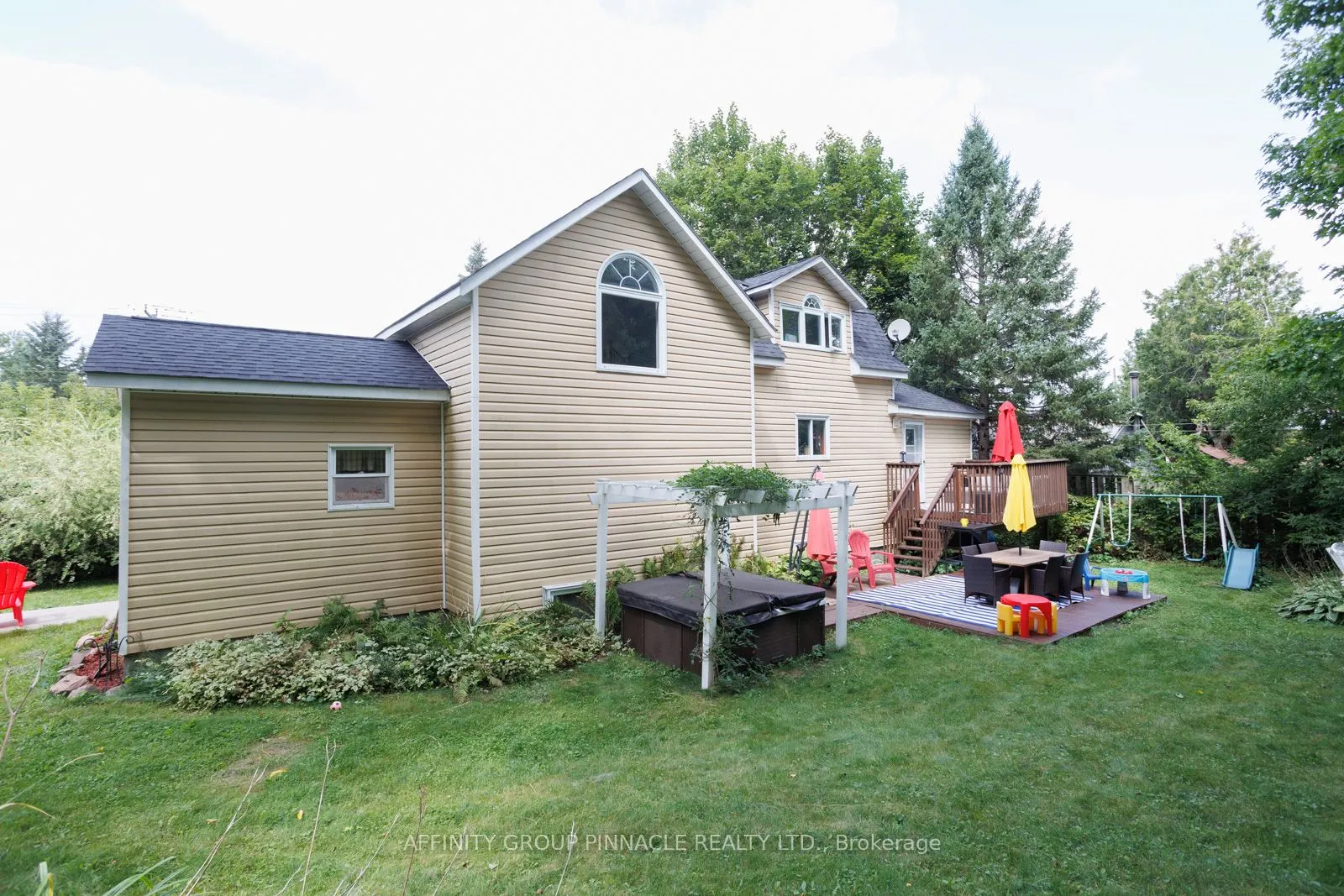 3462 Monck Road