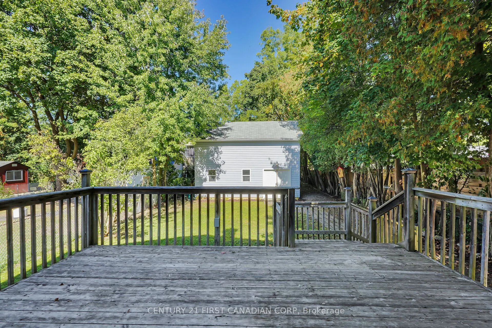 42 Briscoe Street E