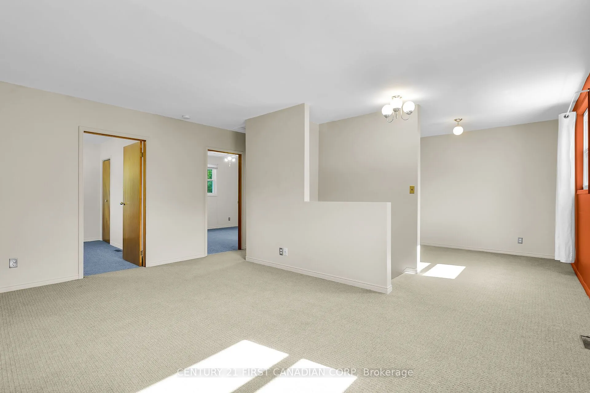 42 Briscoe Street E