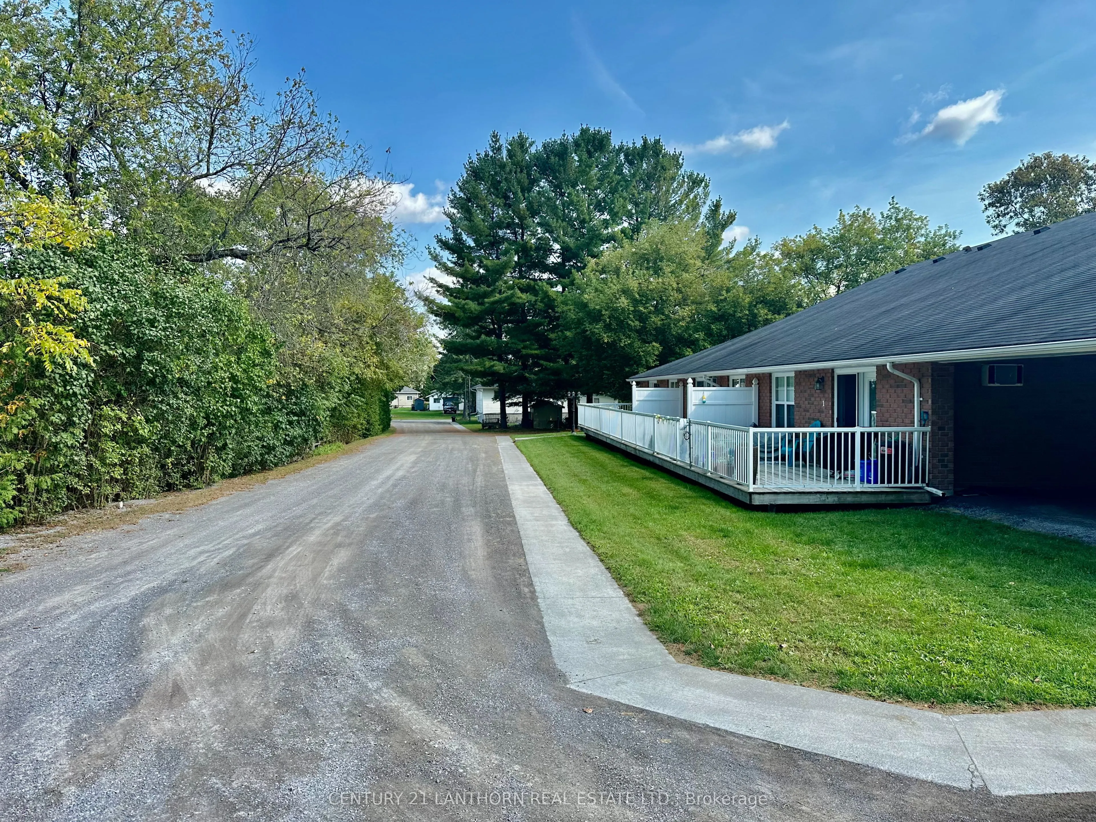 494 Metcalf Street, #3