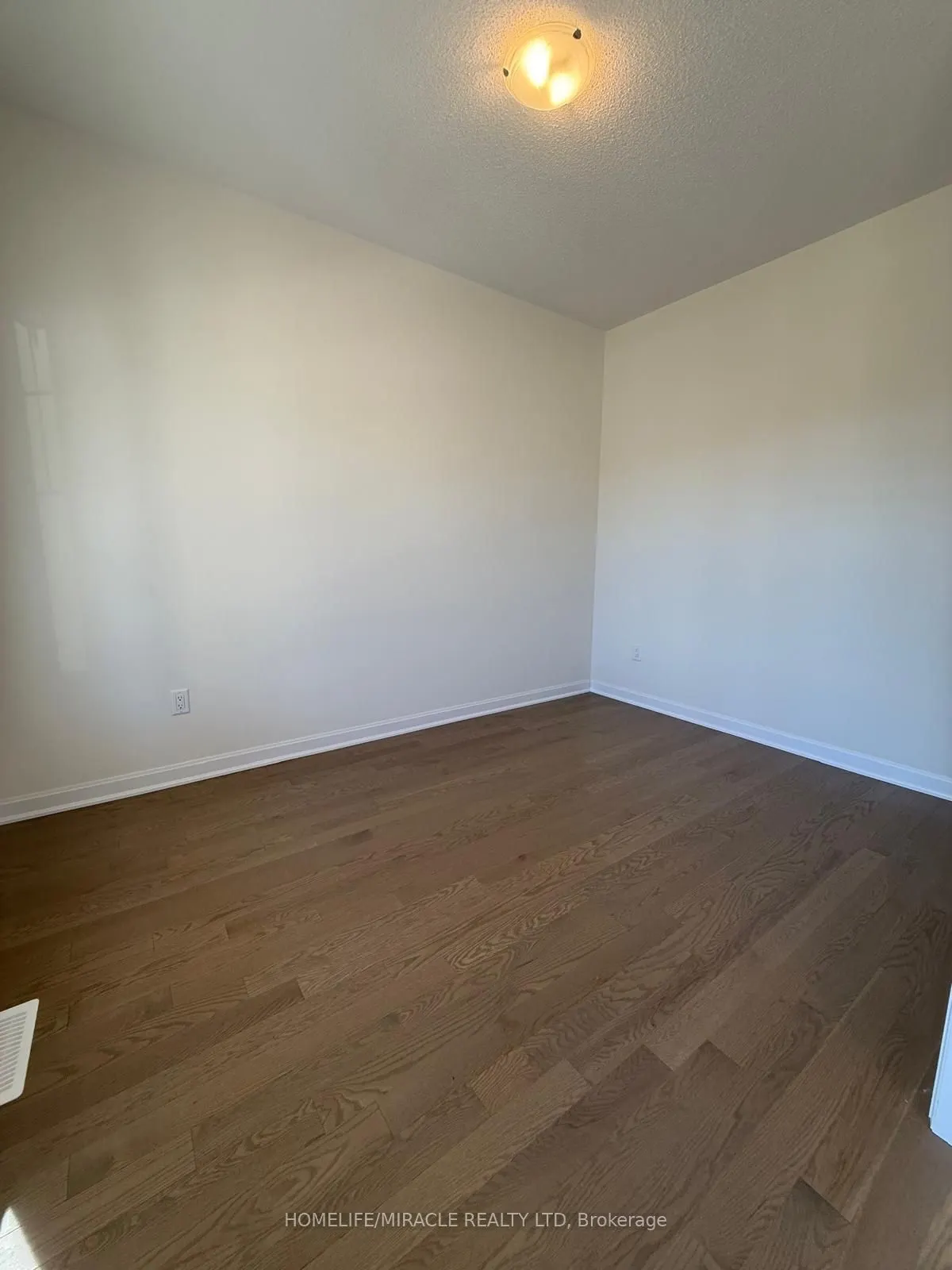 109 Windermere Boulevard