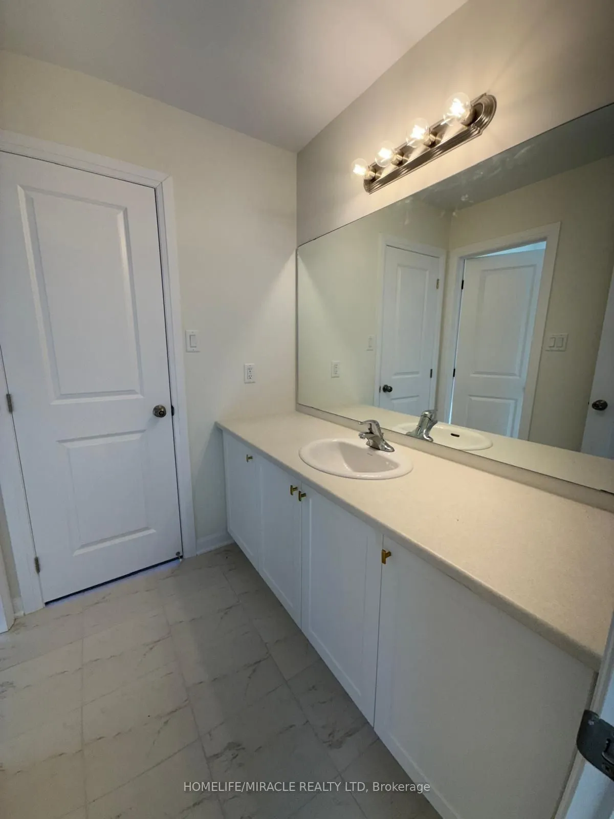 109 Windermere Boulevard