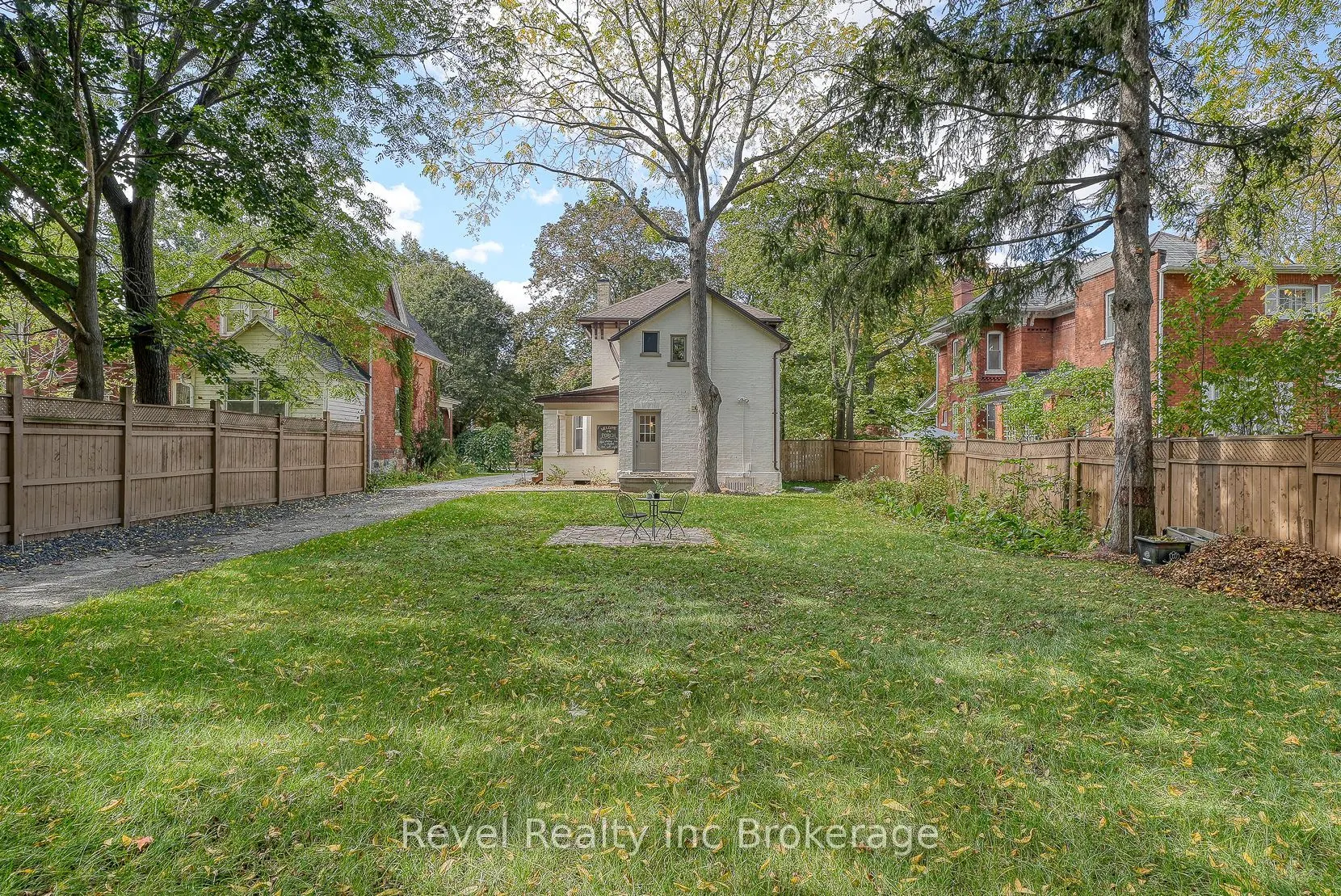 116 Vansittart Avenue