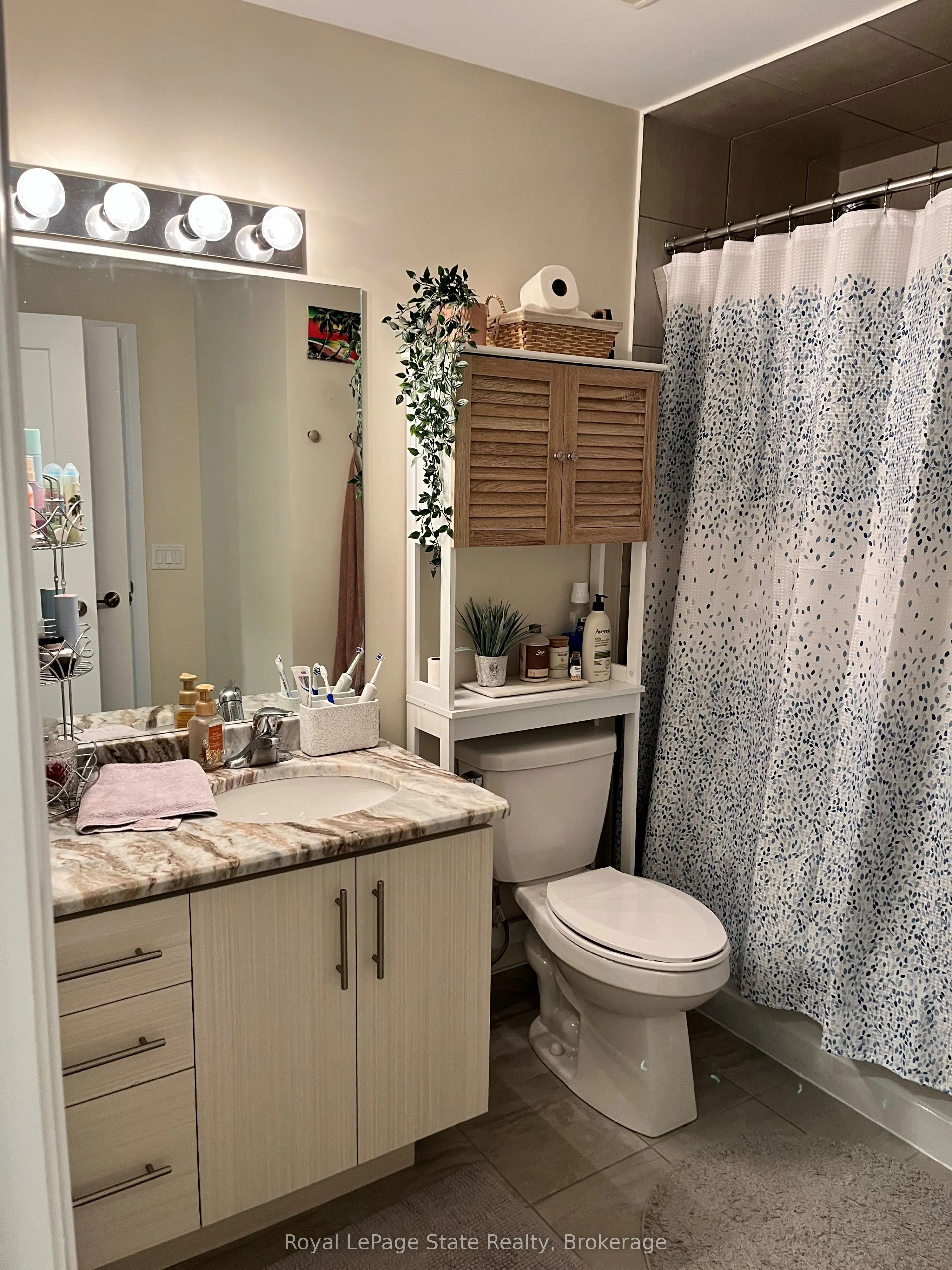 16 Concord Place, #214