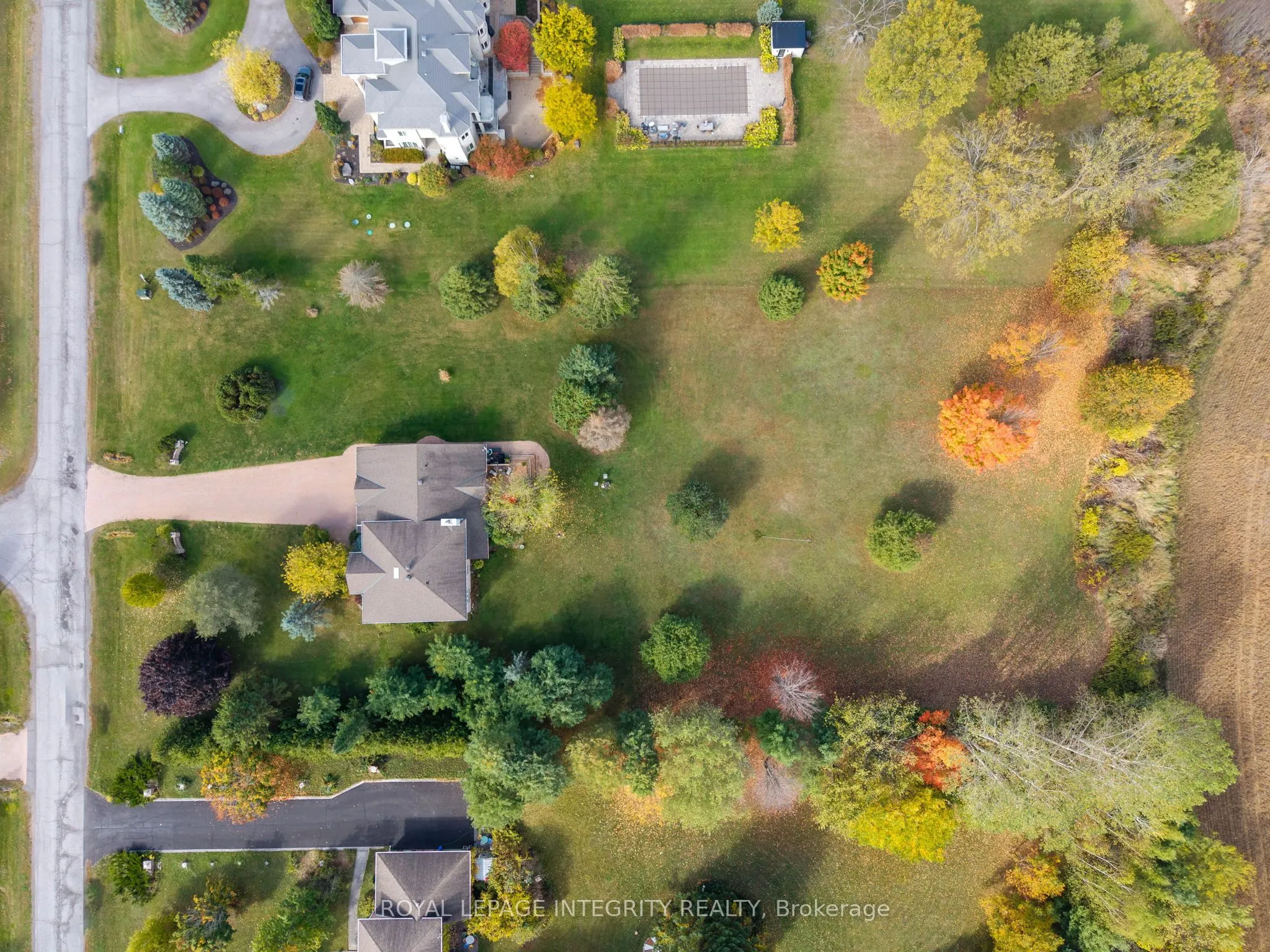 6 Marchbrook Circle