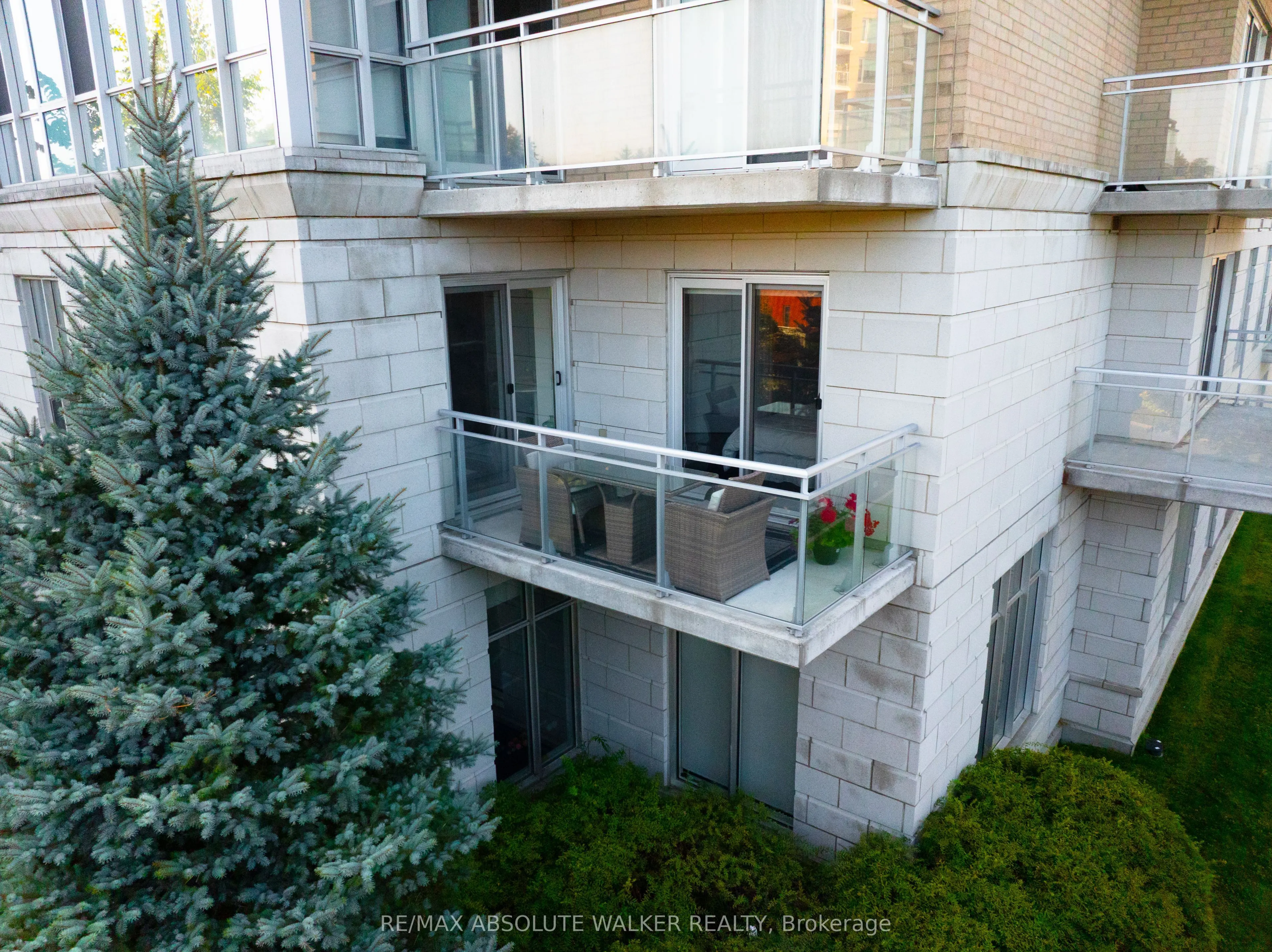90 Landry Street, #207