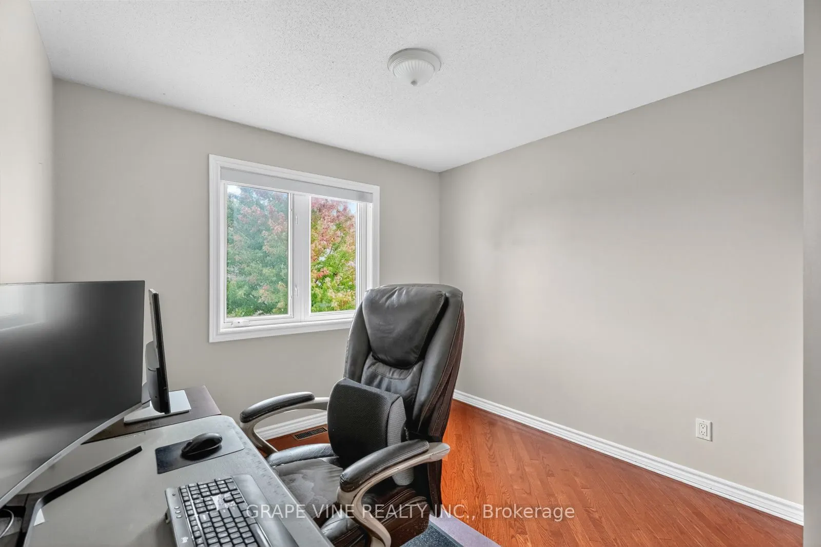 16 Cedar Valley Drive