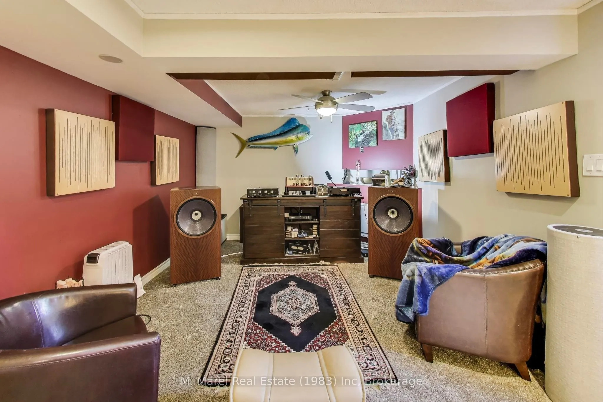 12 Kingsview Drive