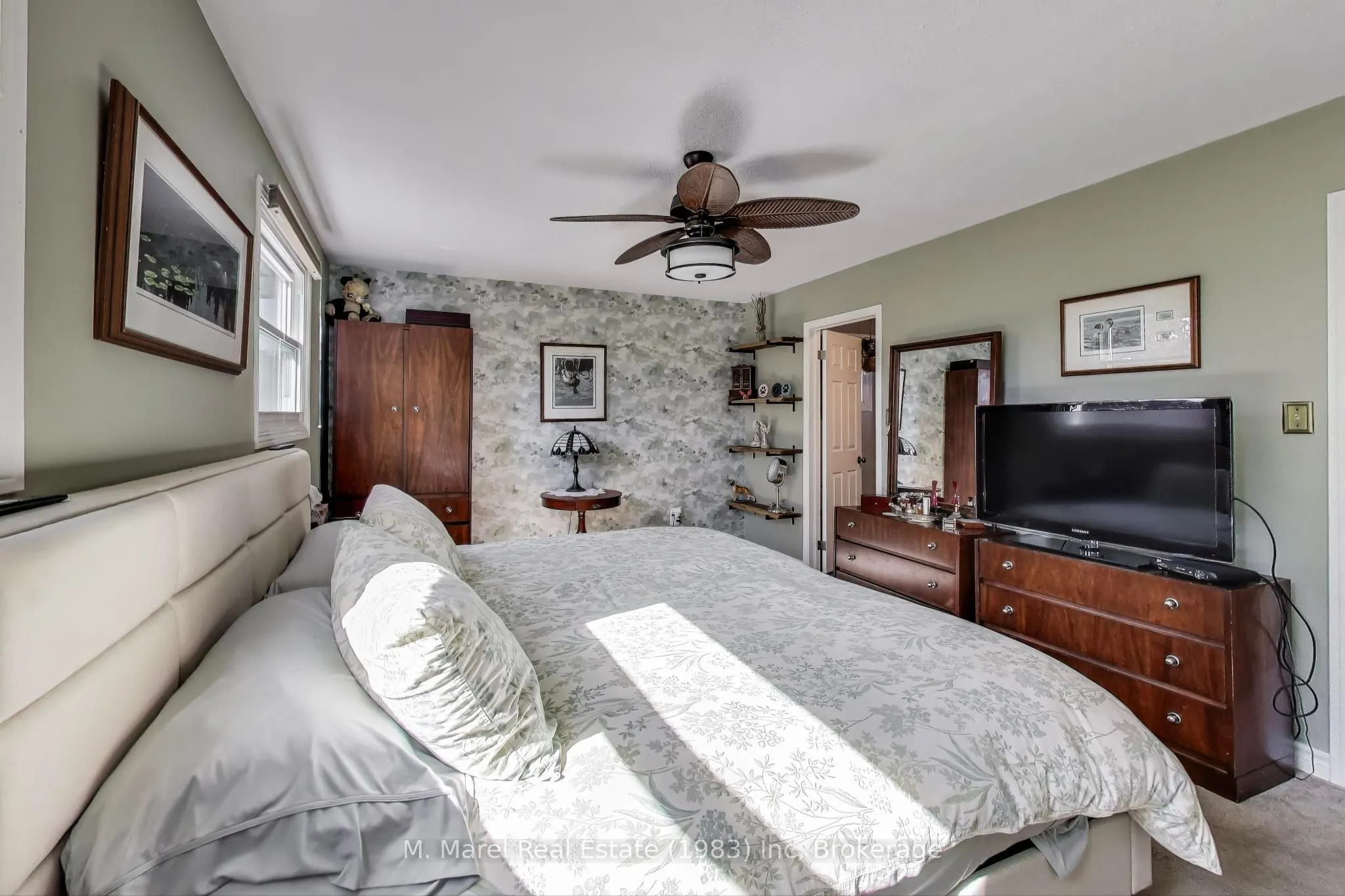12 Kingsview Drive