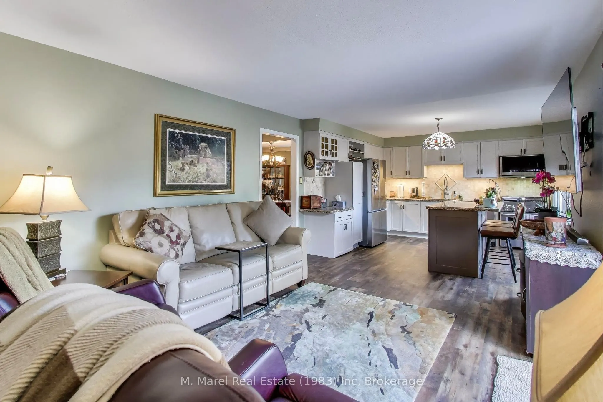 12 Kingsview Drive