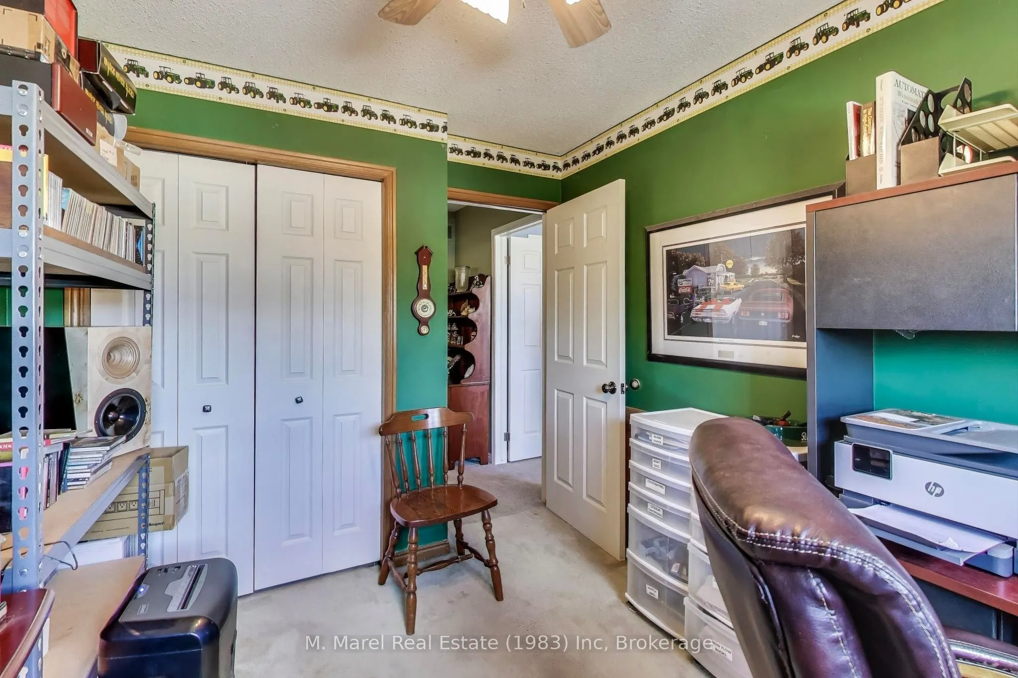 12 Kingsview Drive