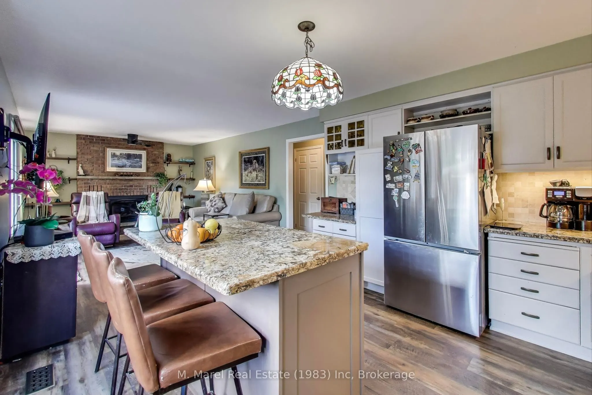 12 Kingsview Drive