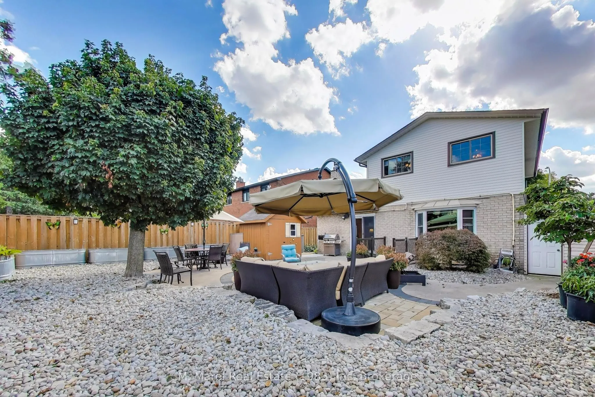 12 Kingsview Drive
