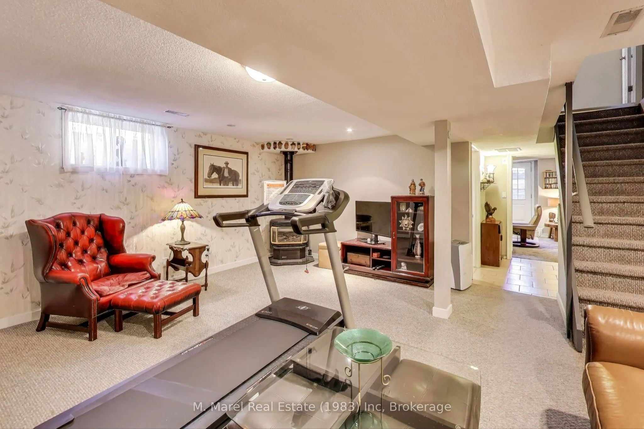 12 Kingsview Drive