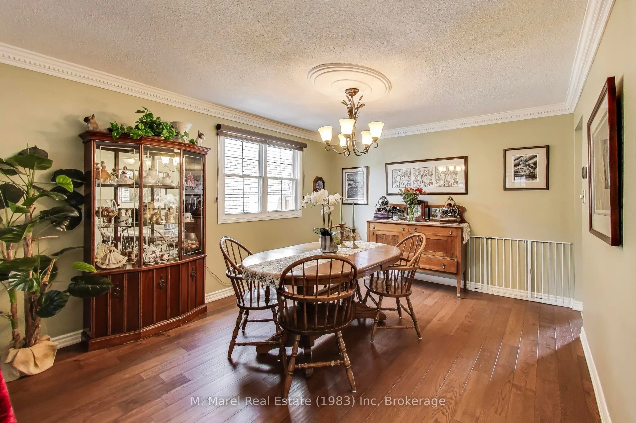 12 Kingsview Drive