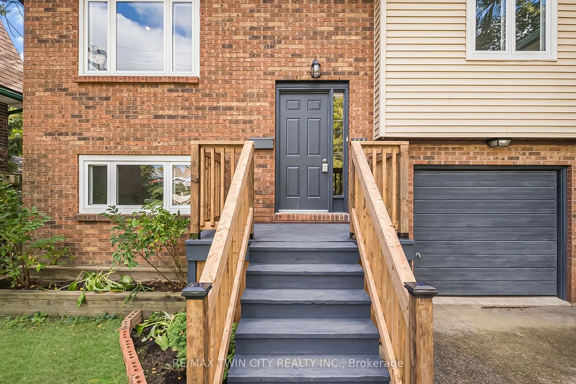 114 Bristol Street