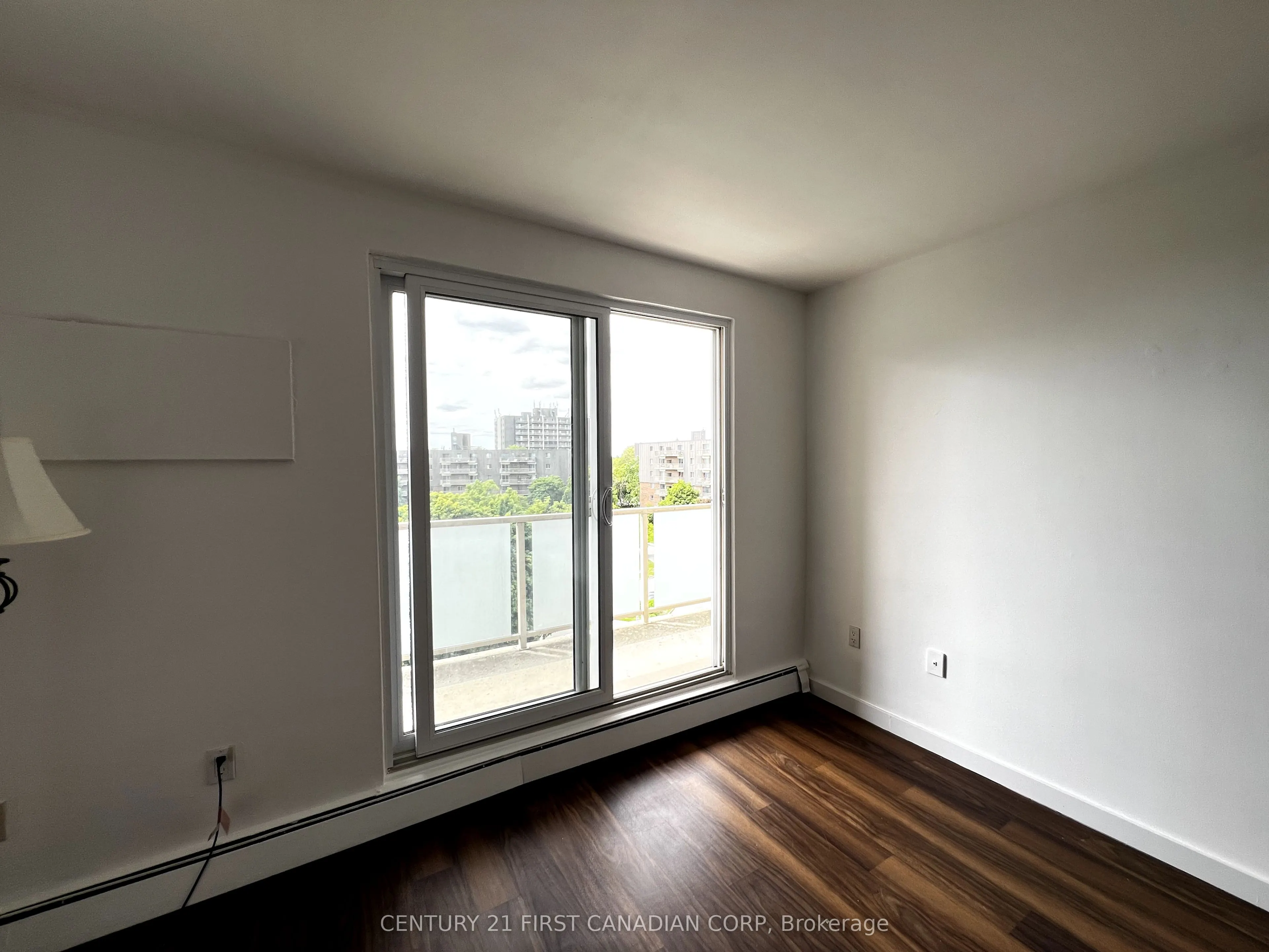583 Mornington Avenue, #612
