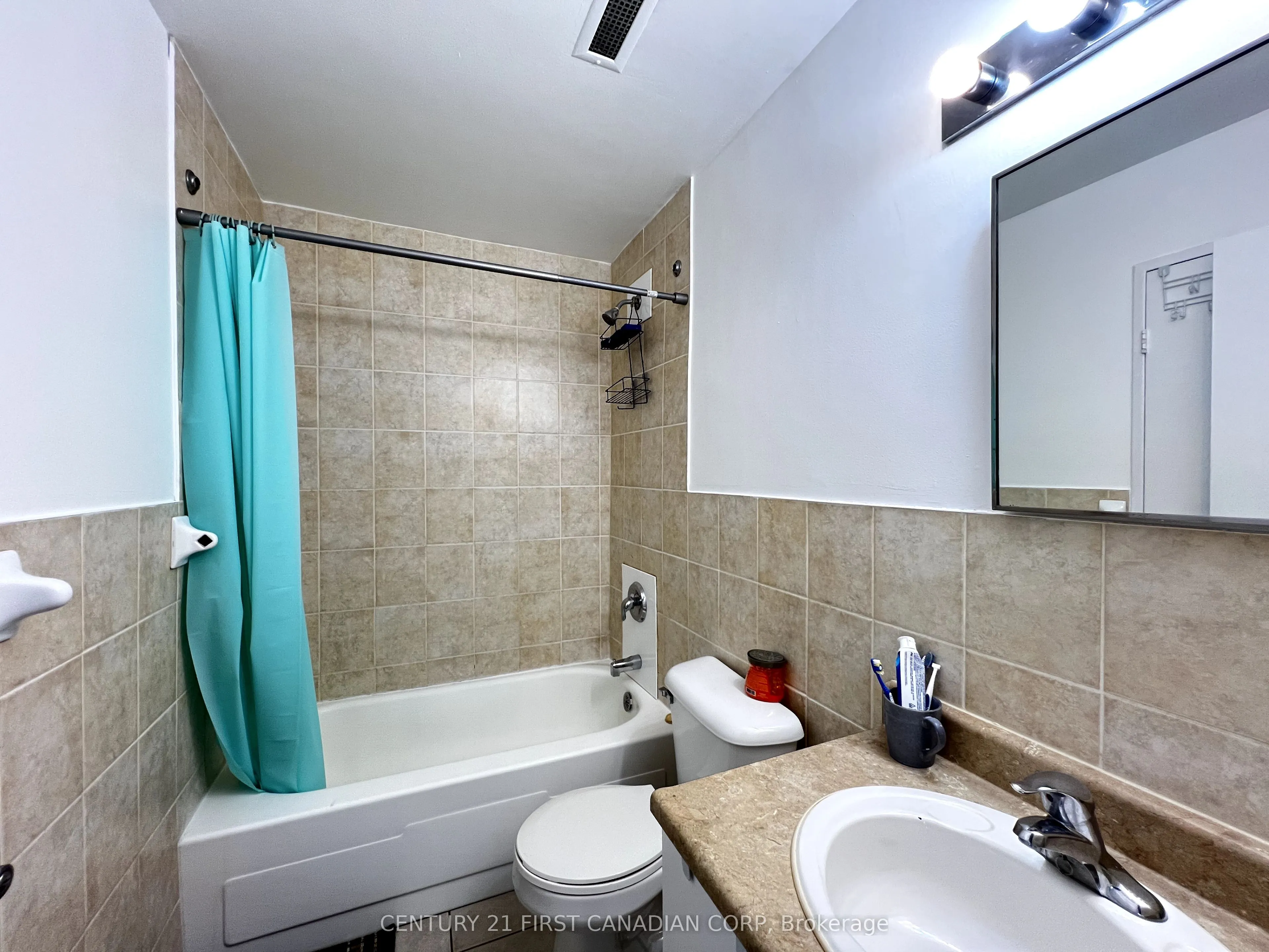 583 Mornington Avenue, #612