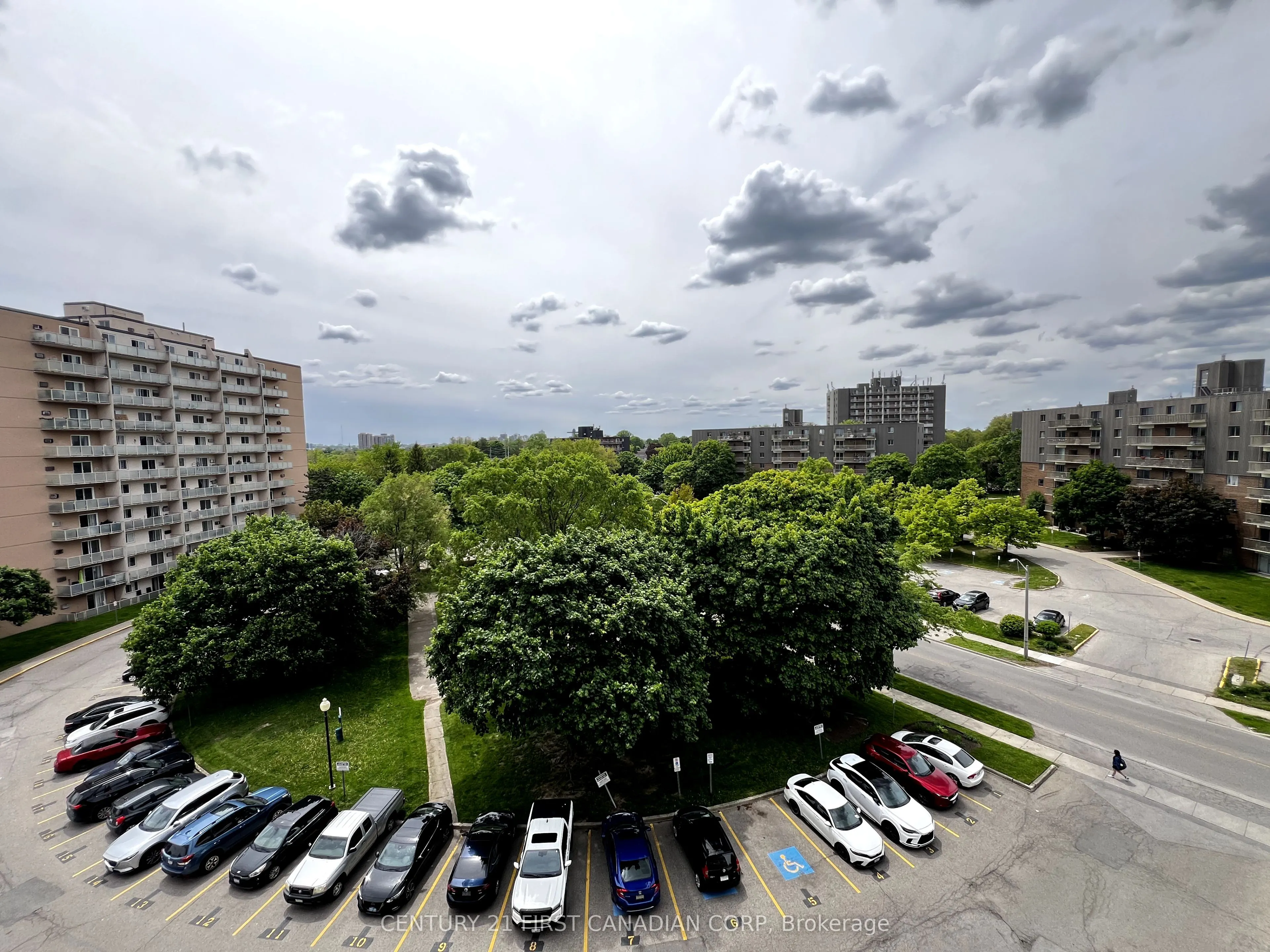 583 Mornington Avenue, #612