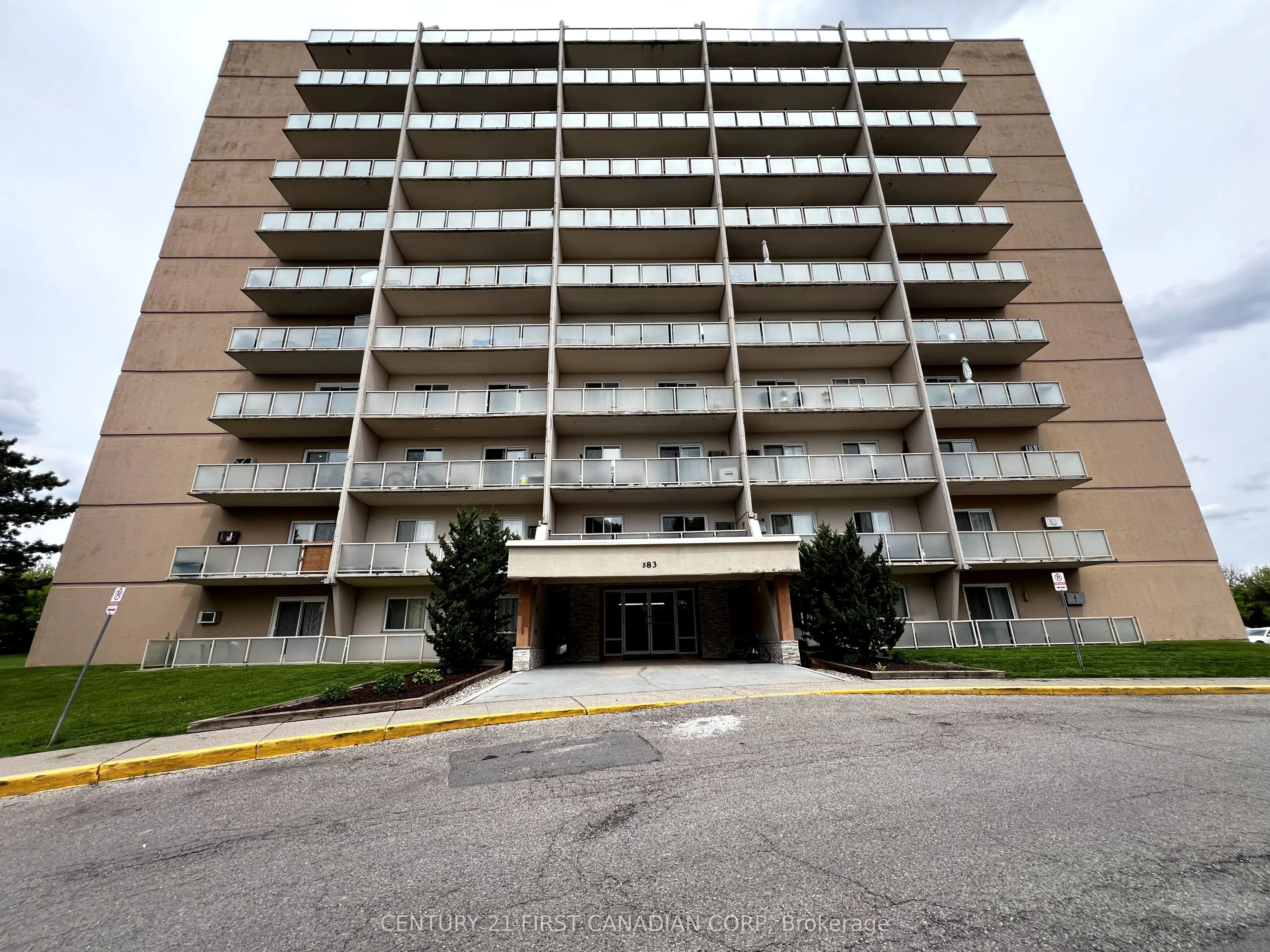 583 Mornington Avenue, #612