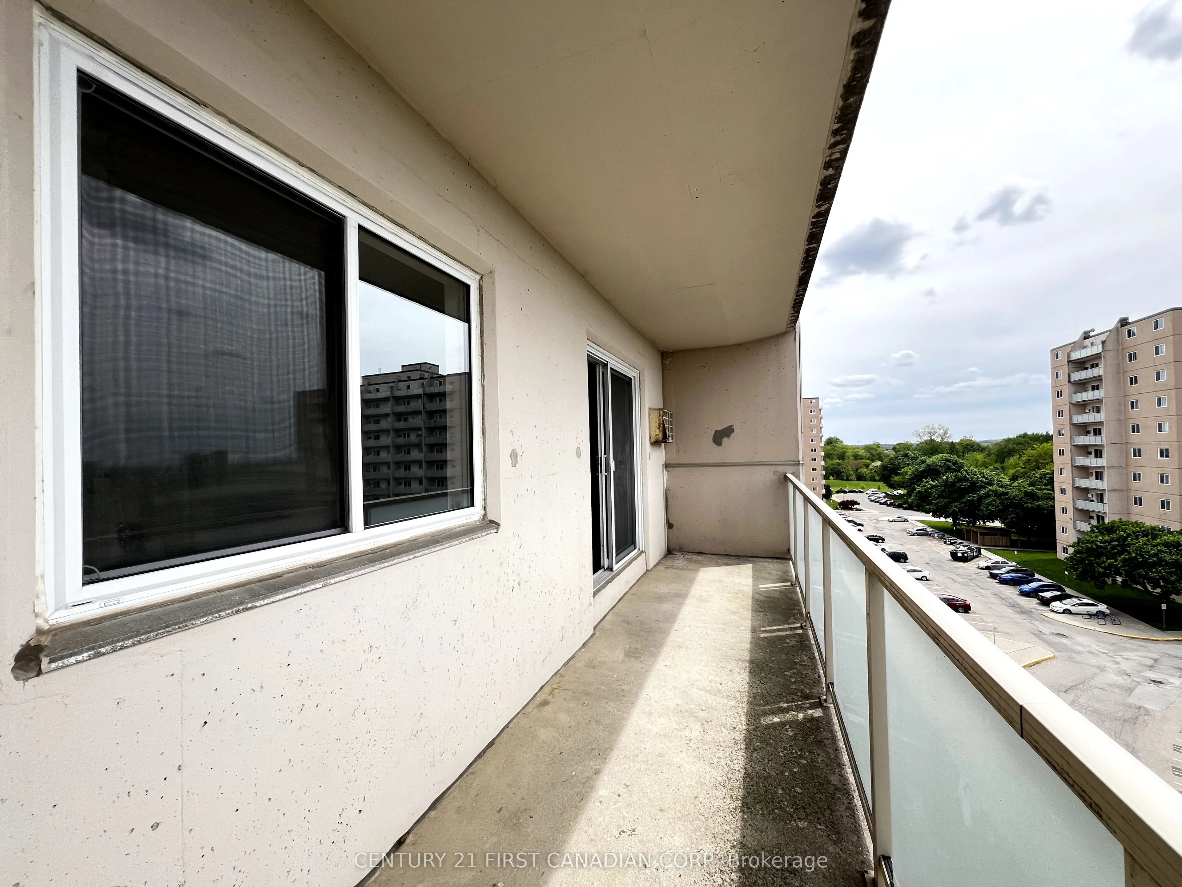 583 Mornington Avenue, #612