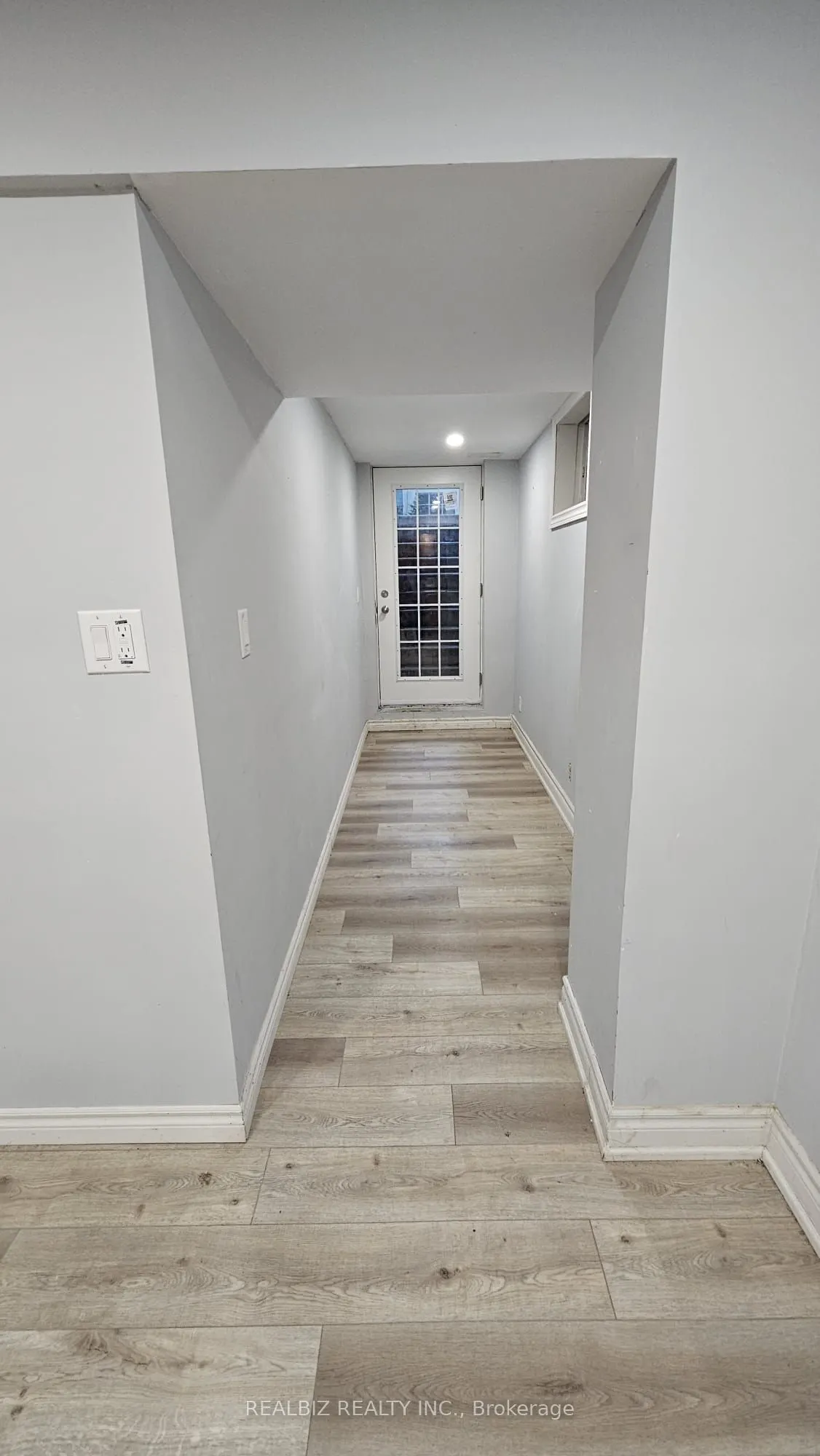 214 Main Street E, #Lower Level