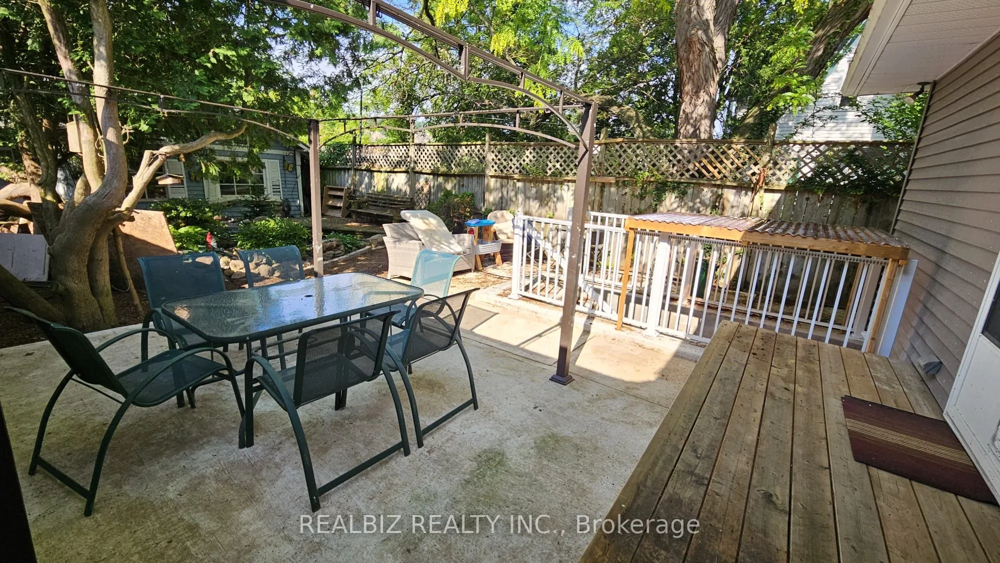 214 Main Street E, #Lower Level