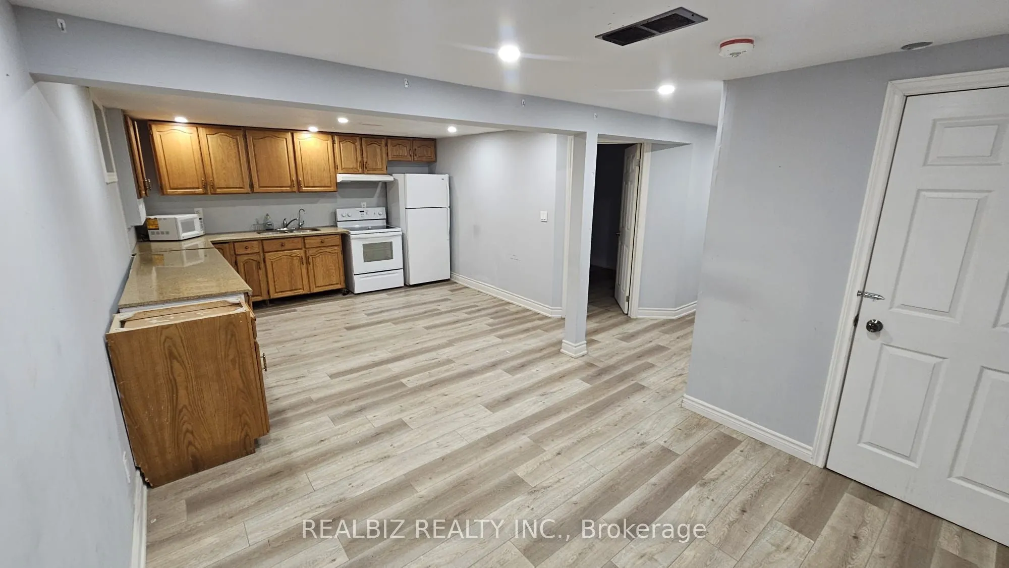 214 Main Street E, #Lower Level