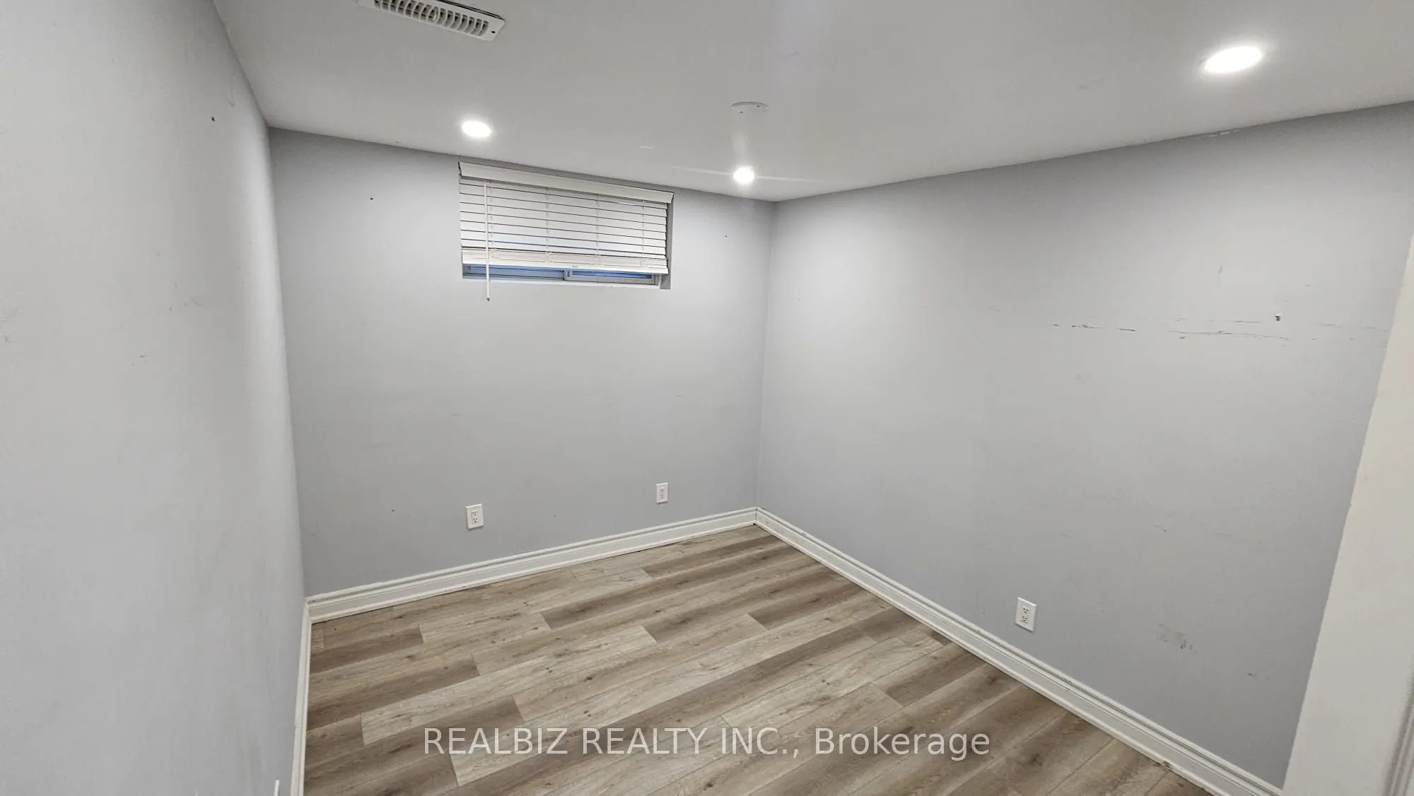214 Main Street E, #Lower Level