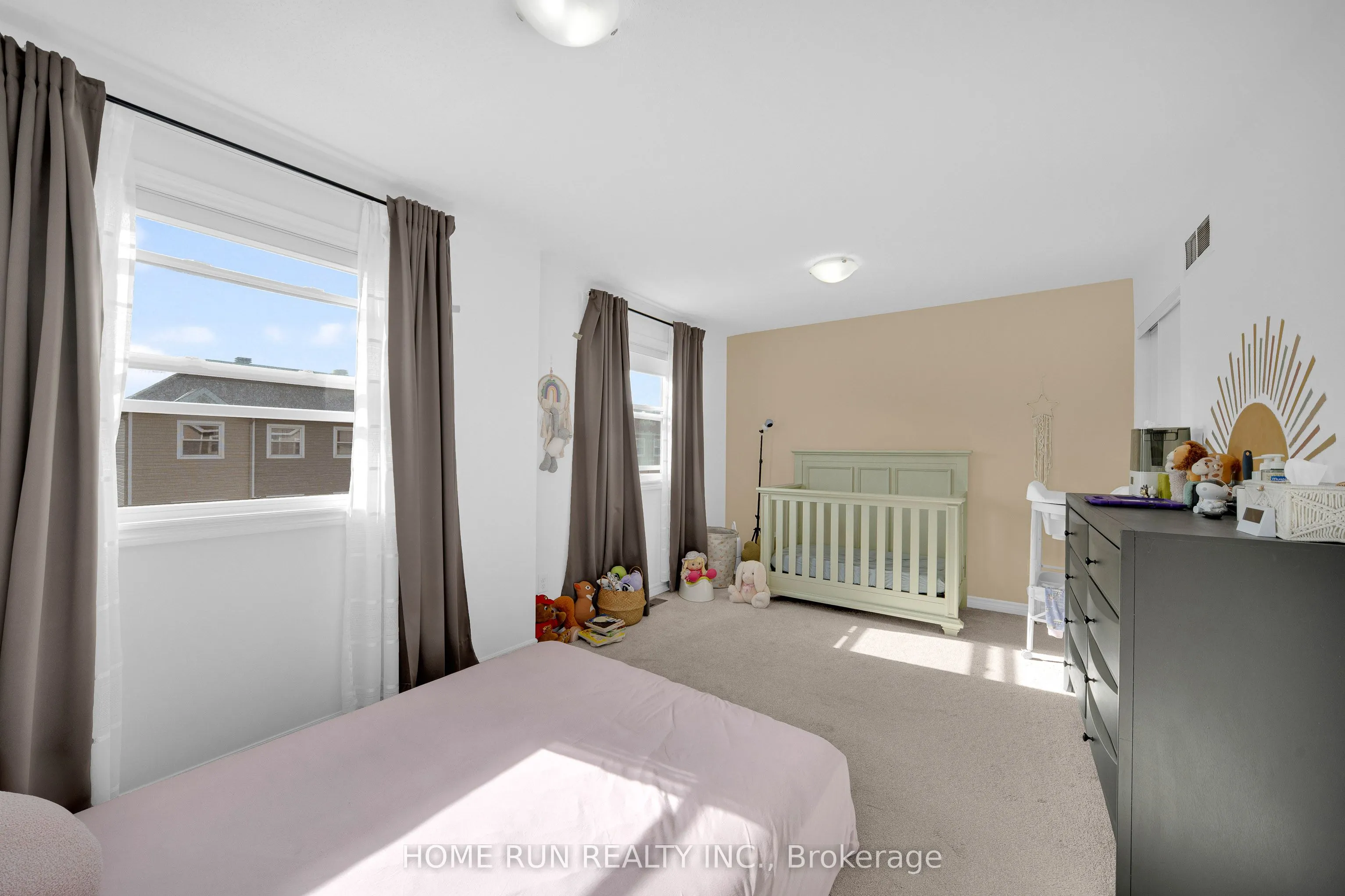 527 SIMRAN Private