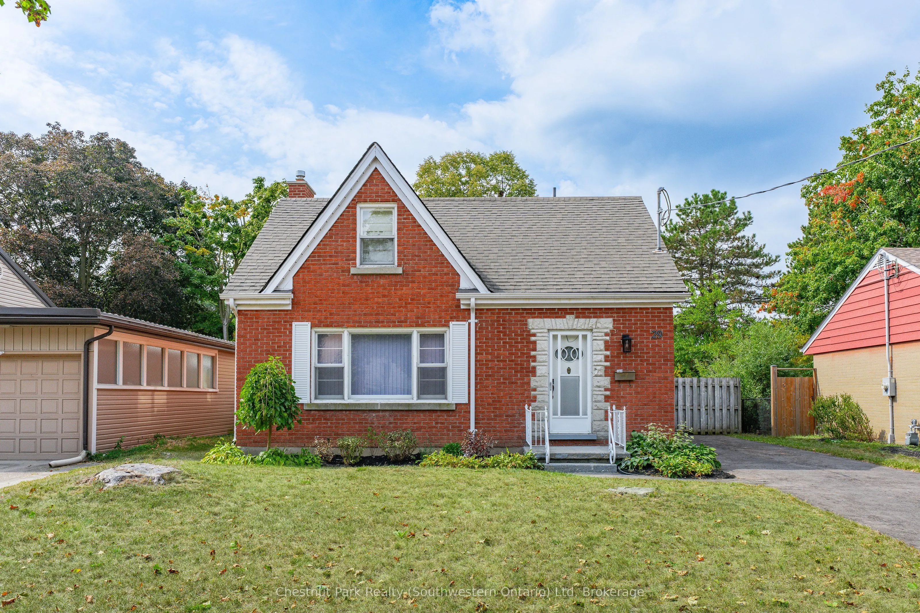 29 Ridgewood Avenue