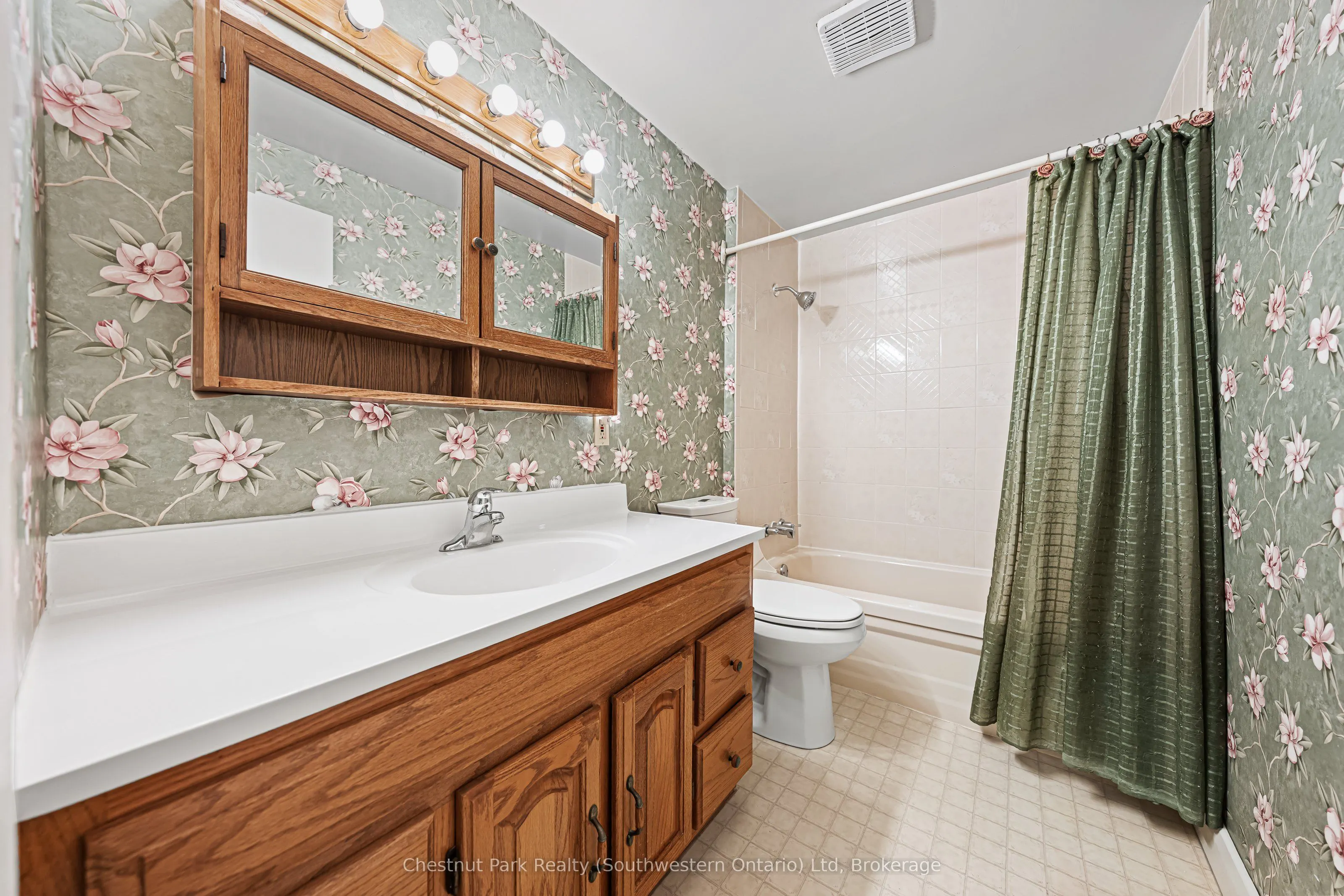 29 Ridgewood Avenue