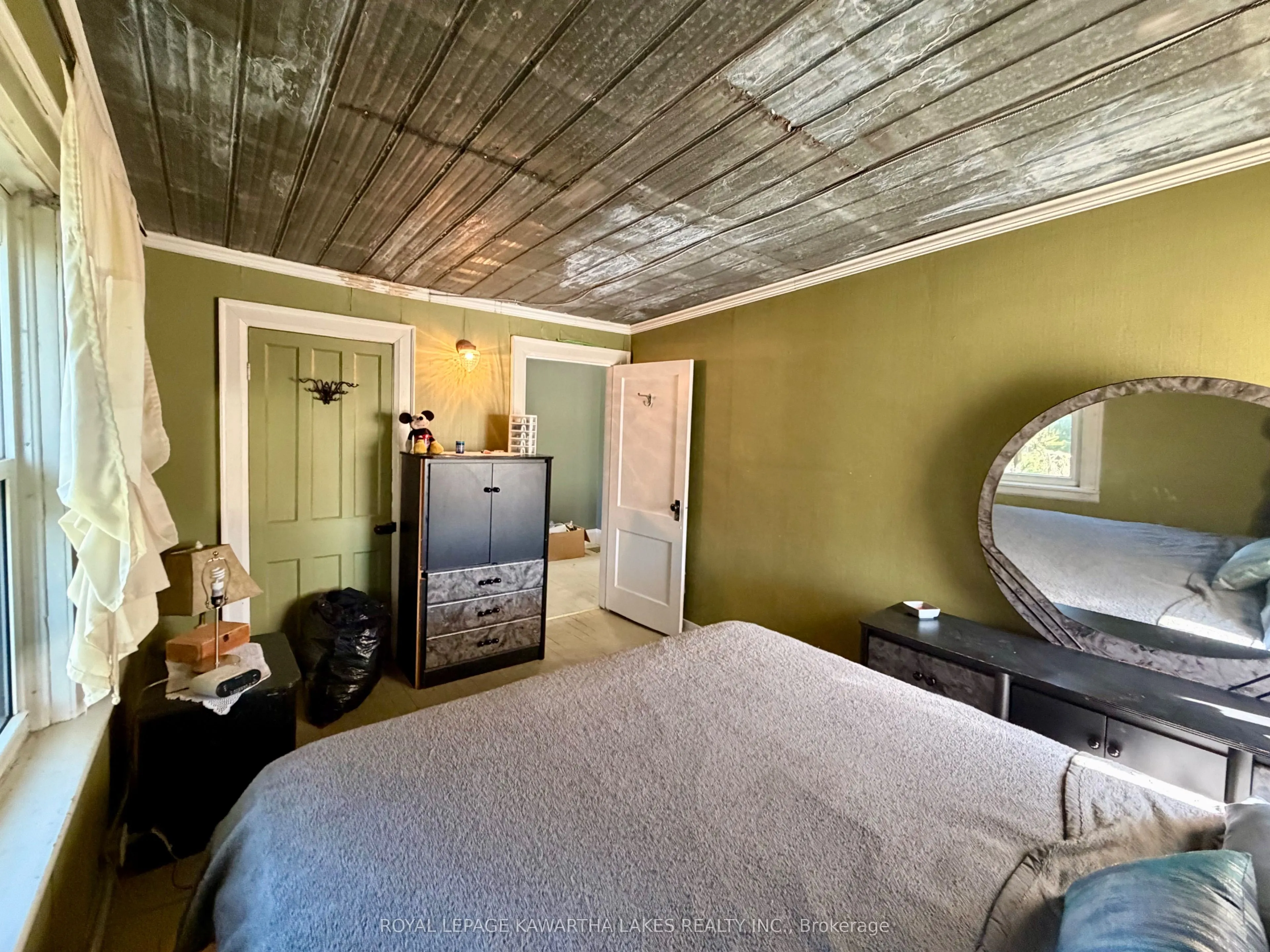 833 Woodville Road