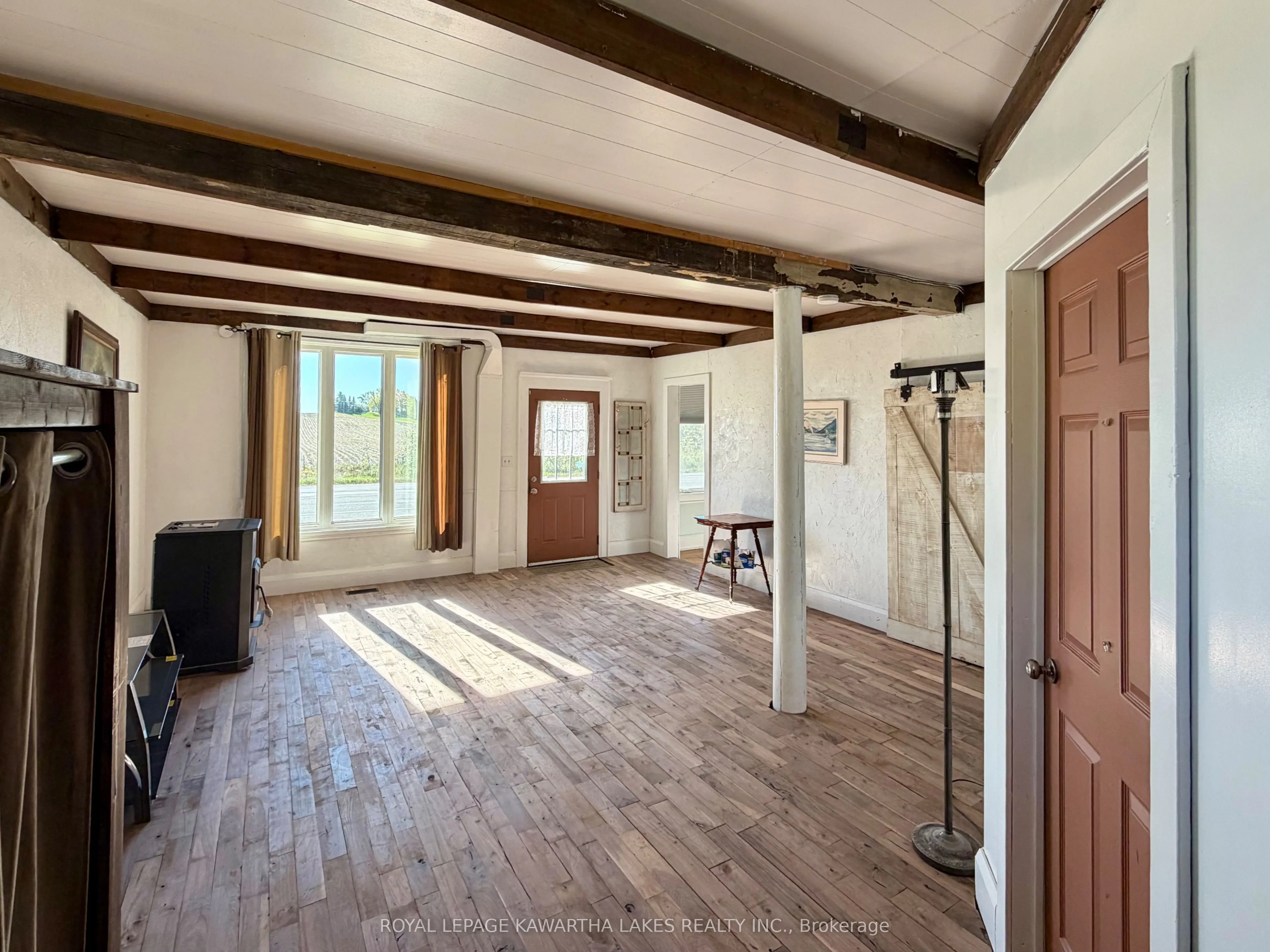 833 Woodville Road
