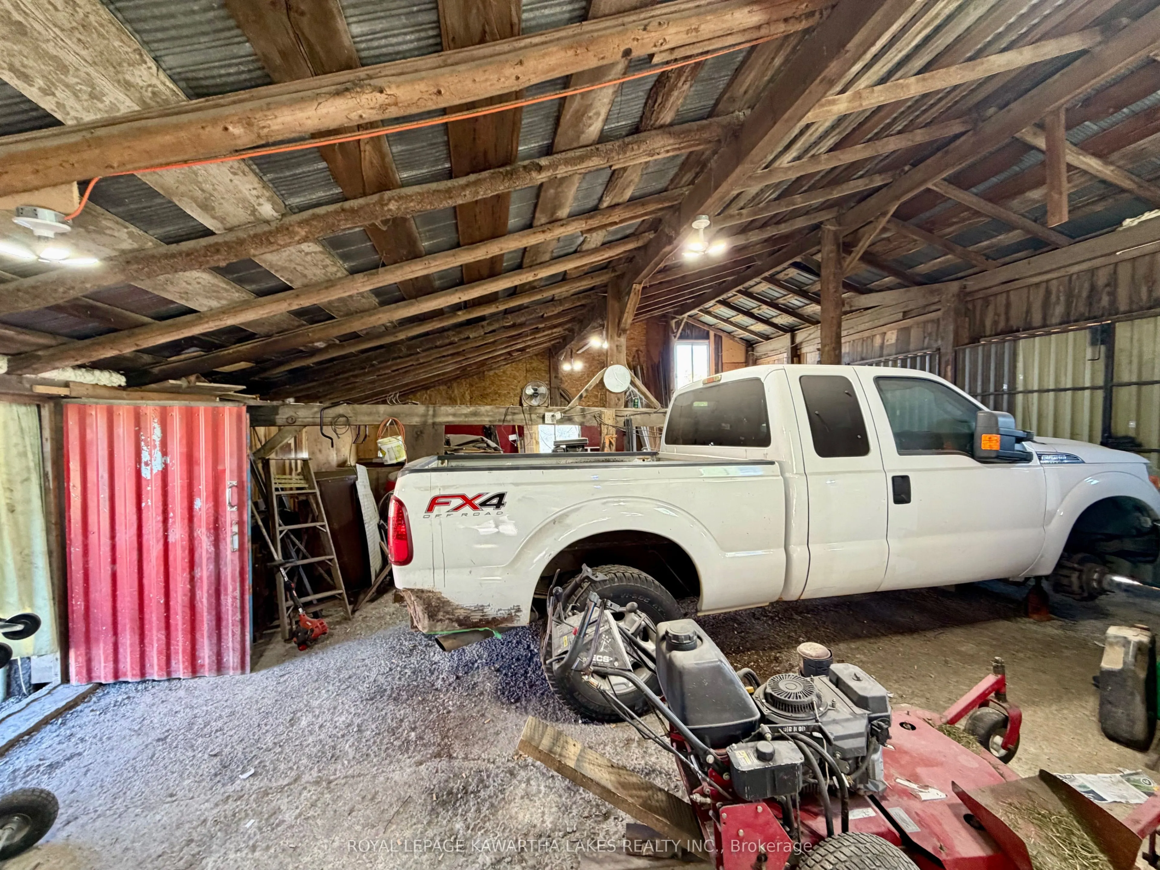 833 Woodville Road