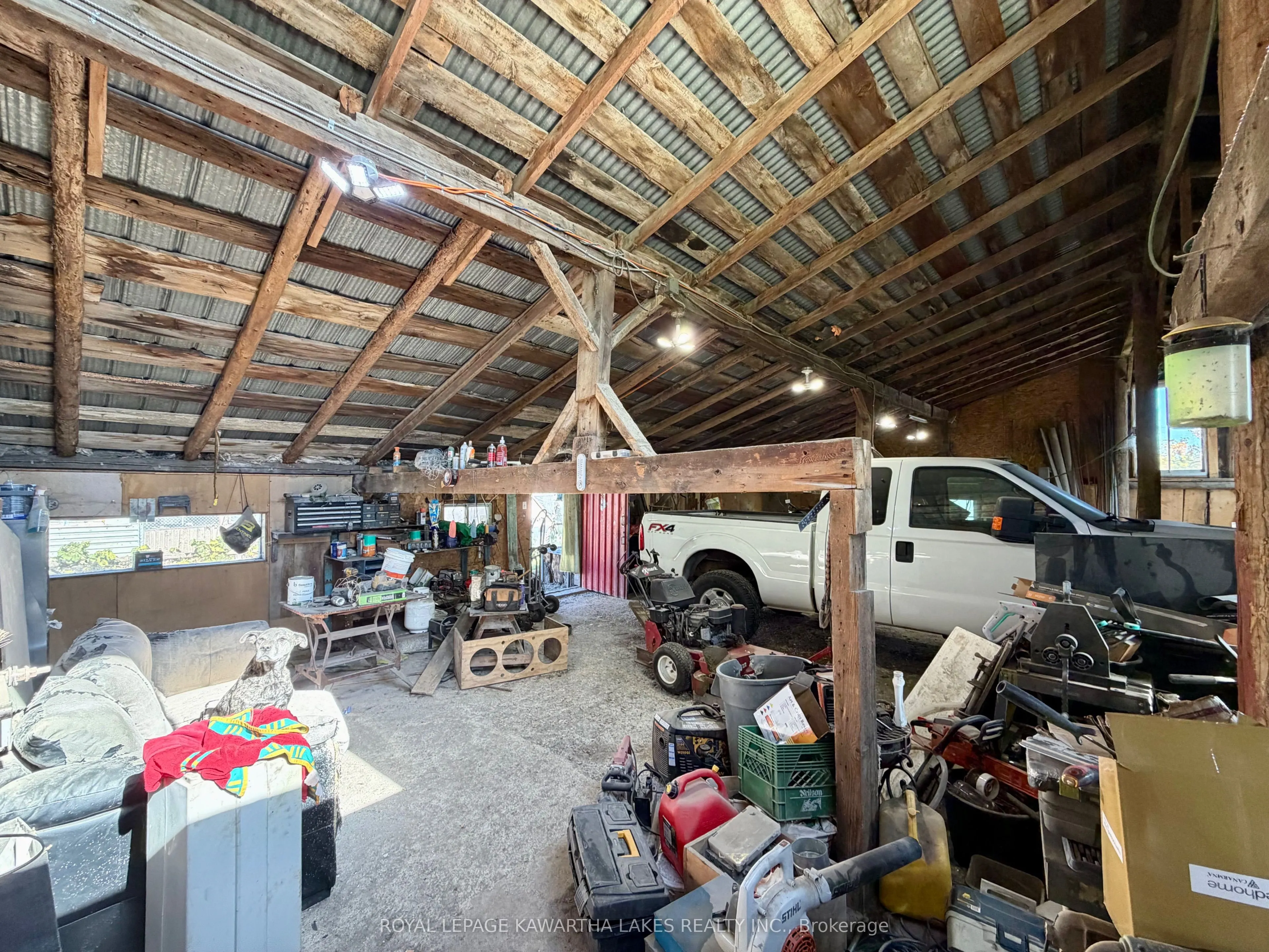 833 Woodville Road